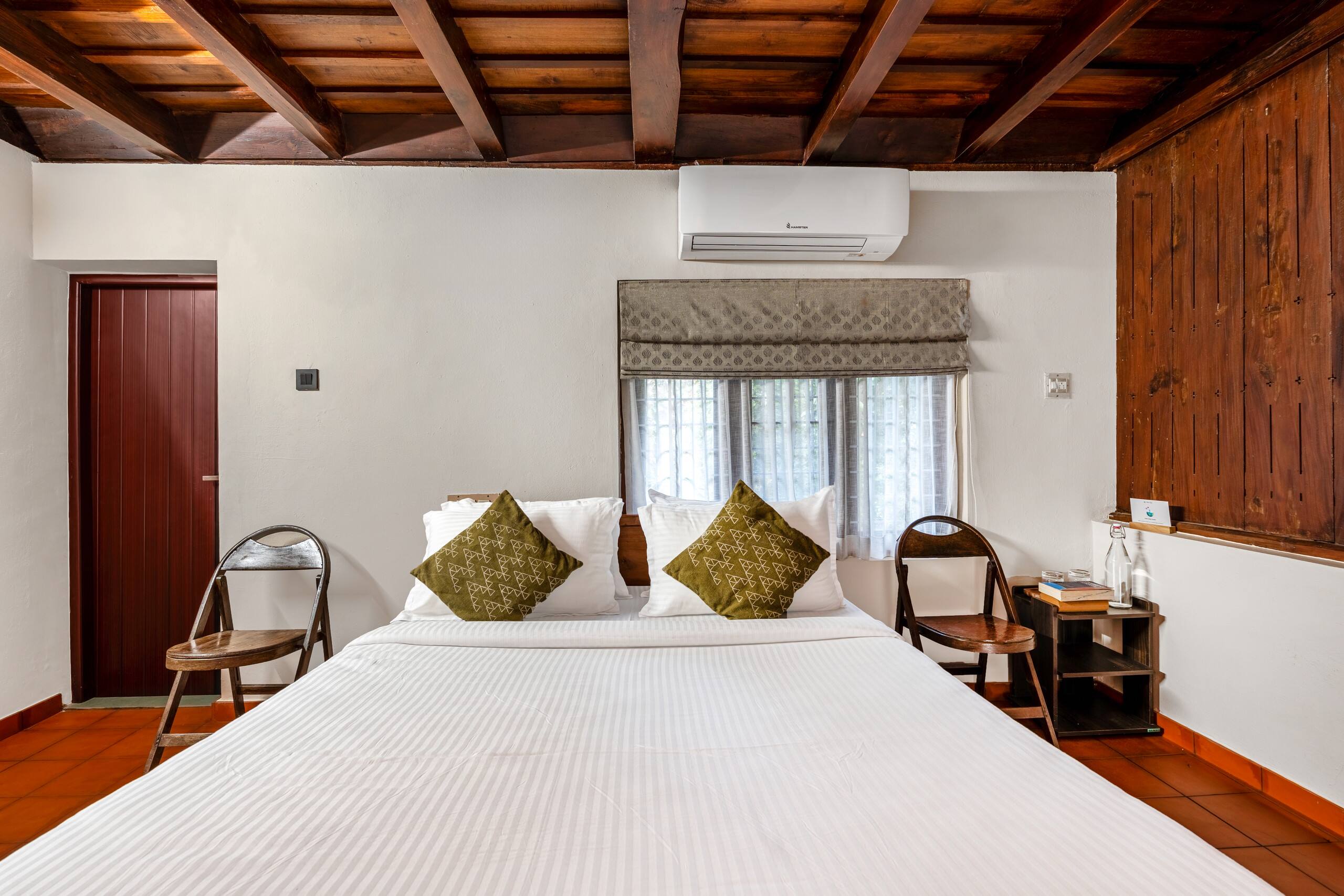 3 BHK Kerala Heritage Villa w/Courtyard & Garden 23
