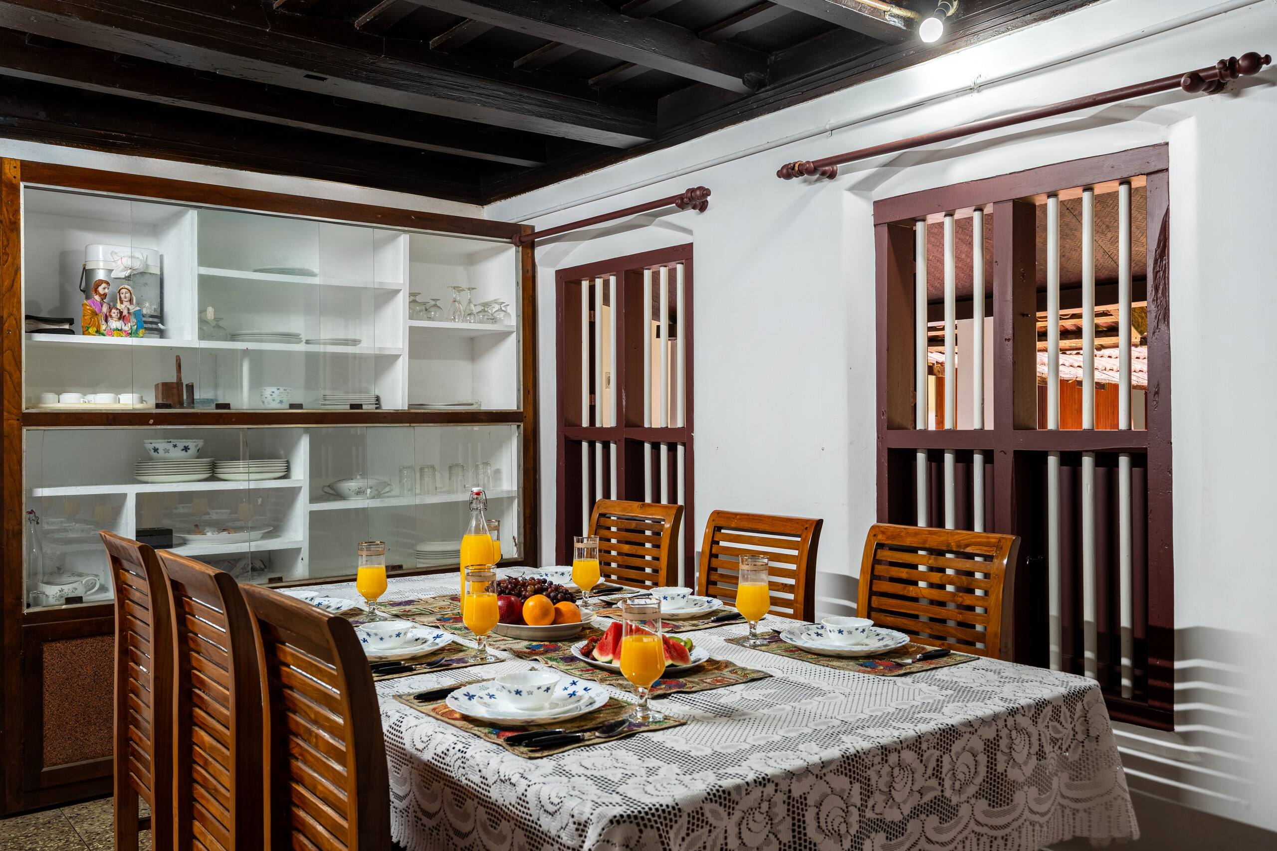 3 BHK Kerala Heritage Villa w/Courtyard & Garden 14