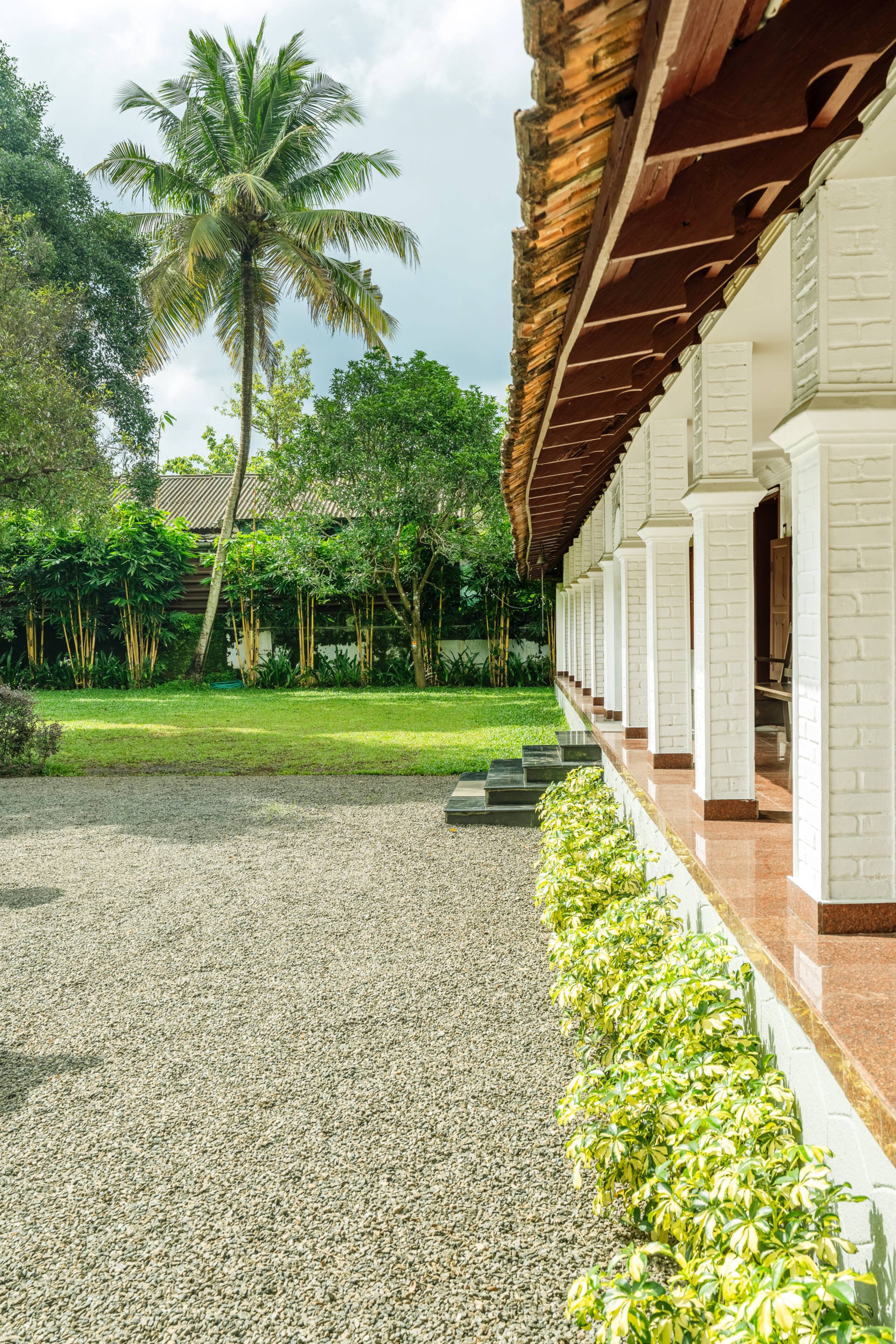 3 BHK Kerala Heritage Villa w/Courtyard & Garden 37