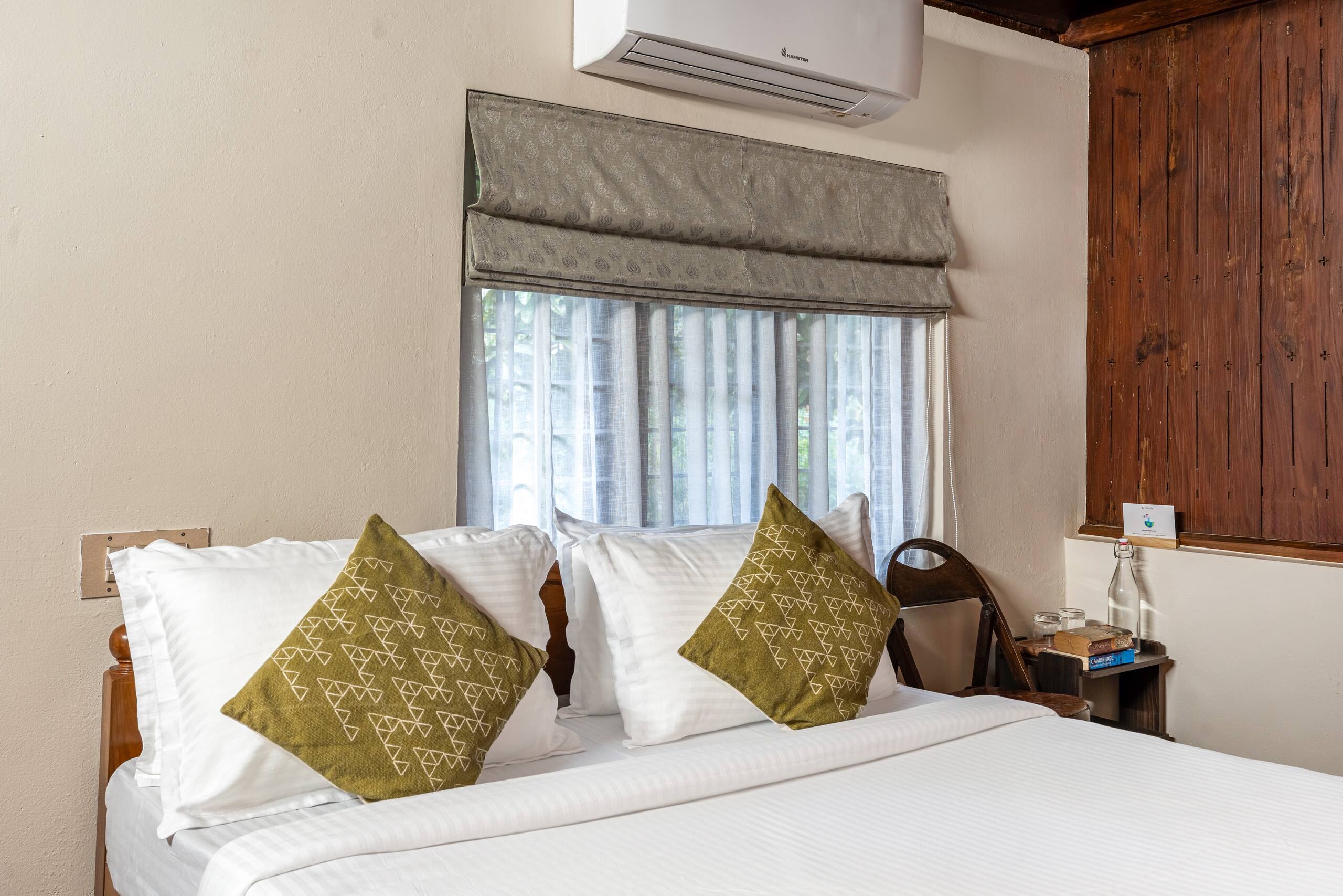 3 BHK Kerala Heritage Villa w/Courtyard & Garden 22