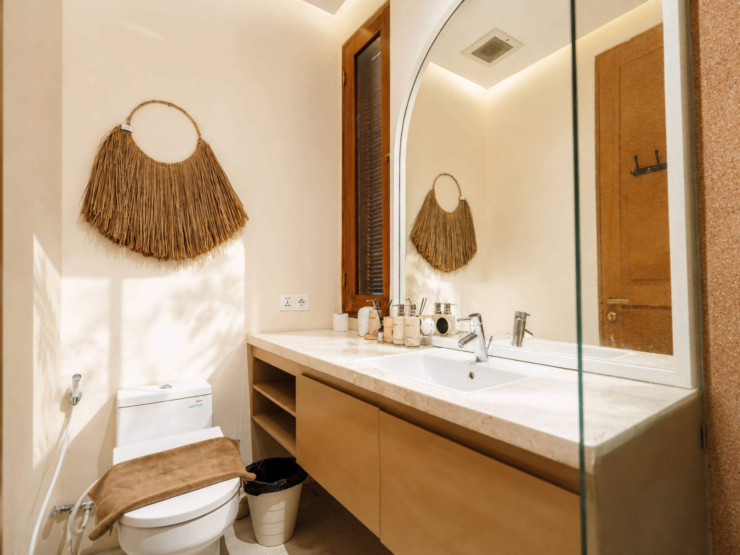 3BR Bohemian Villa in Canggu Near Beach 33