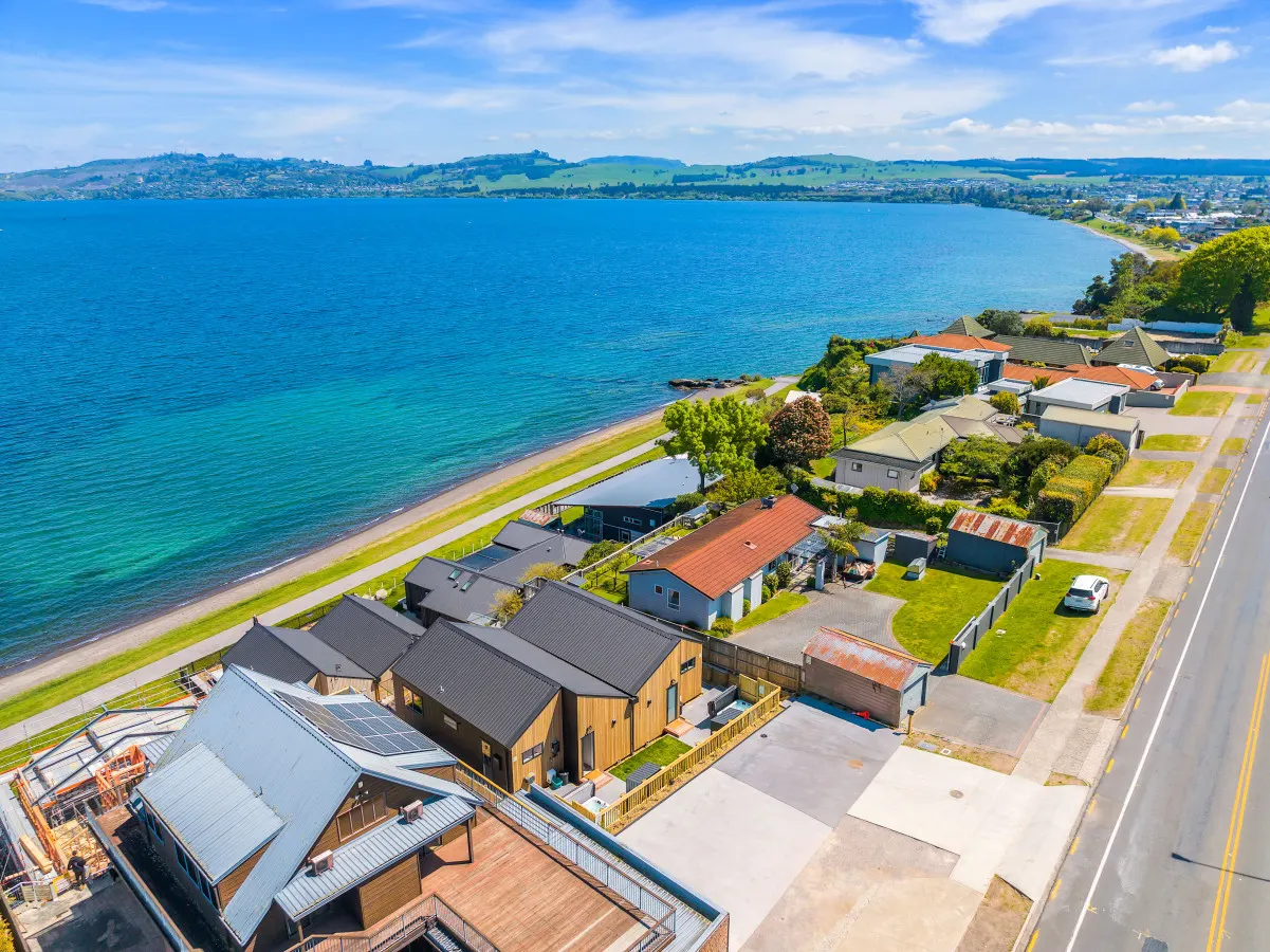 Roam Taupo Lakefront Combined Units 3&4 2