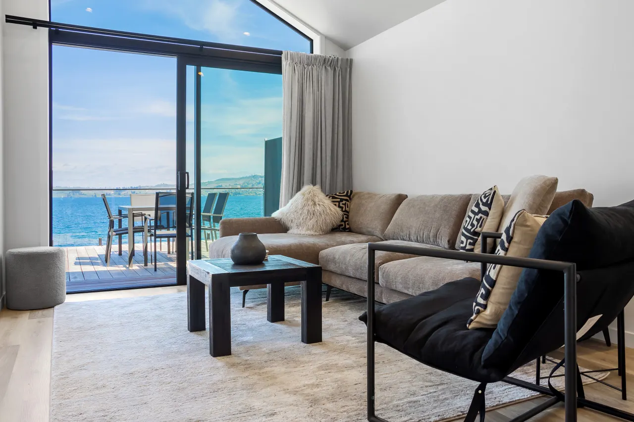 Roam Taupo Lakefront Combined Units 3&4 12