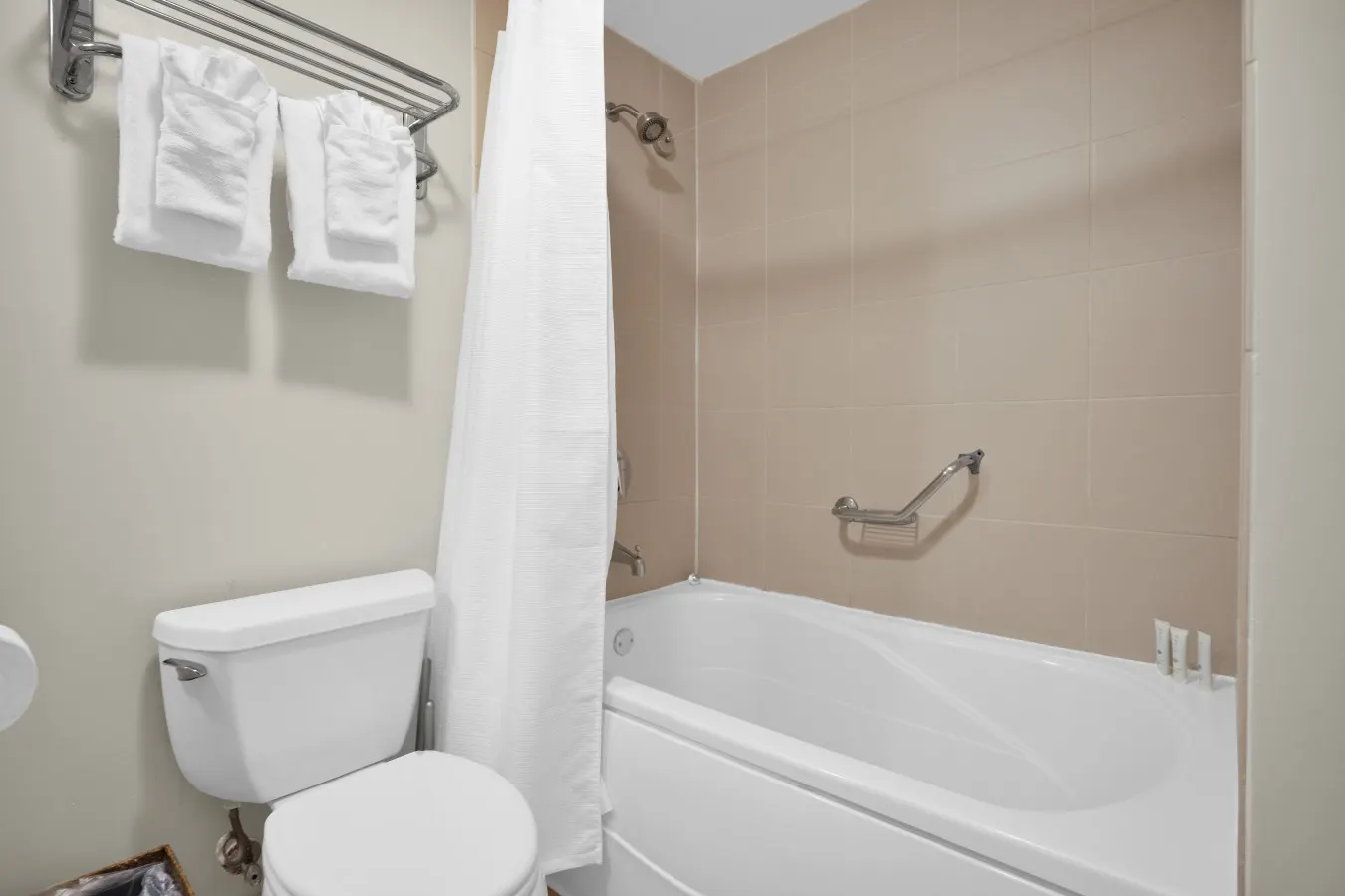 SF Amazing Studio - Walking Distance to Cocowalk 18