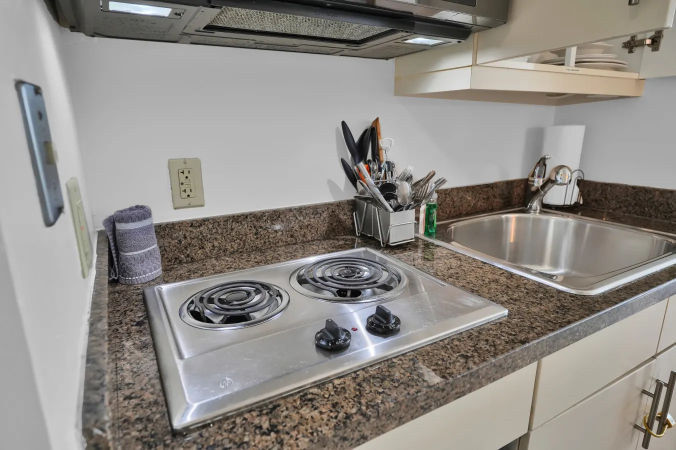 SF Amazing Studio - Walking Distance to Cocowalk 7