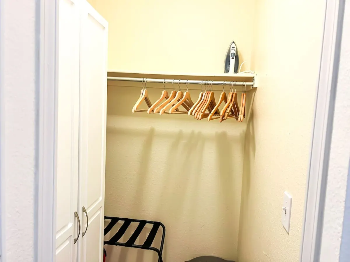 Bright & Airy Studio in DTC 11