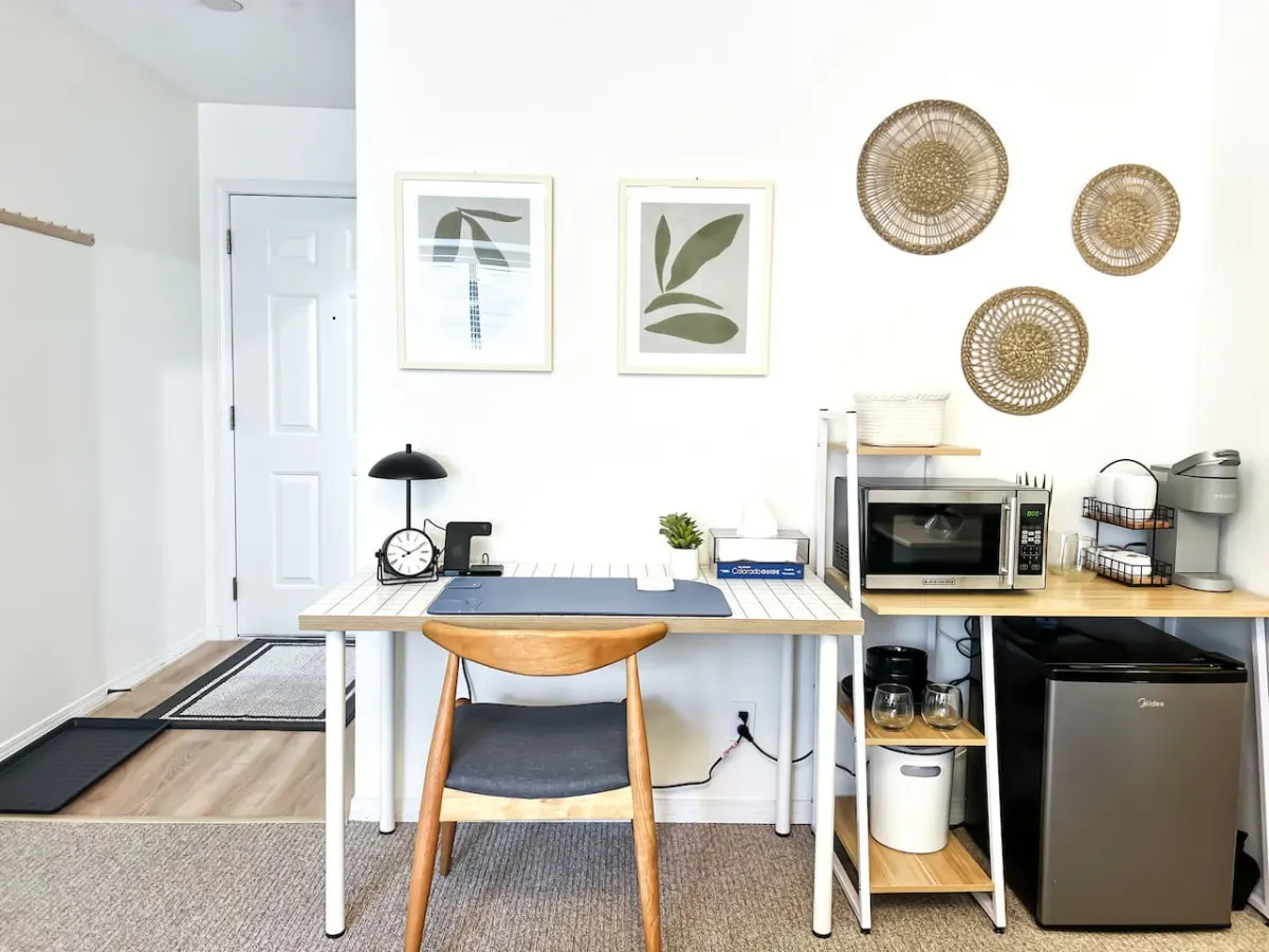 Bright & Airy Studio in DTC 3