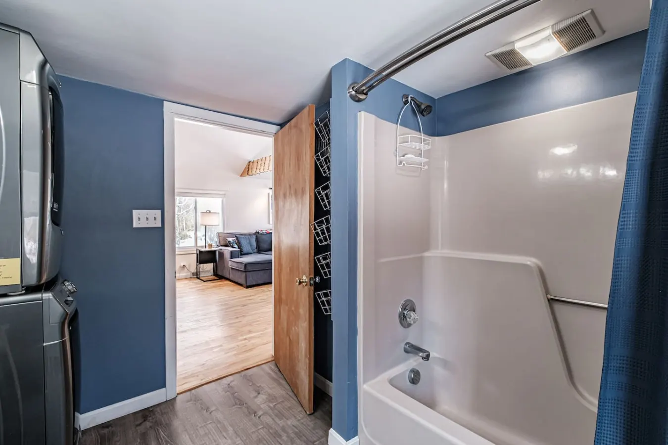 Water's Edge- A family-friendly beachfront stay 17