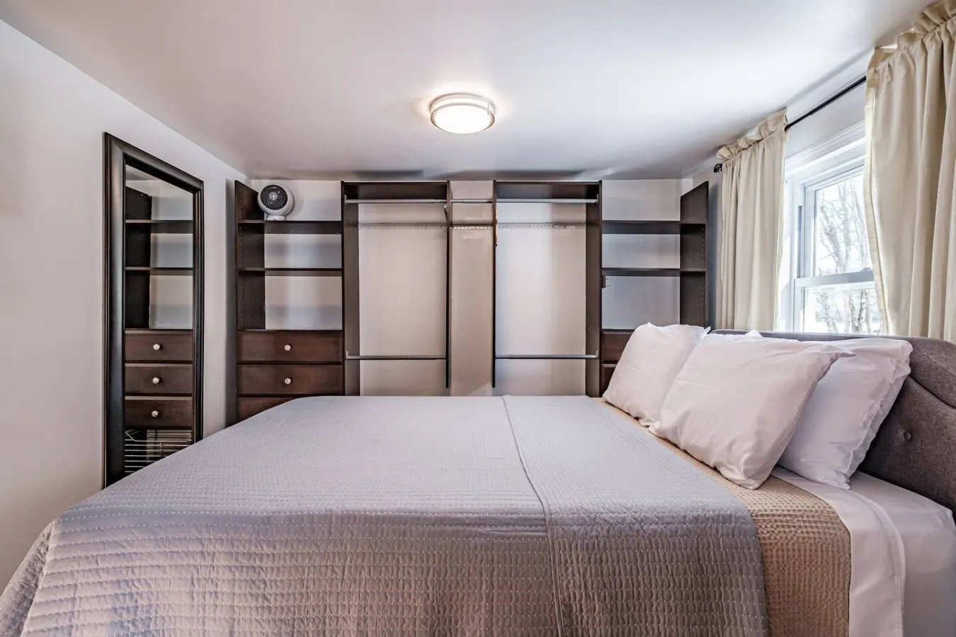 Water's Edge- A family-friendly beachfront stay 19