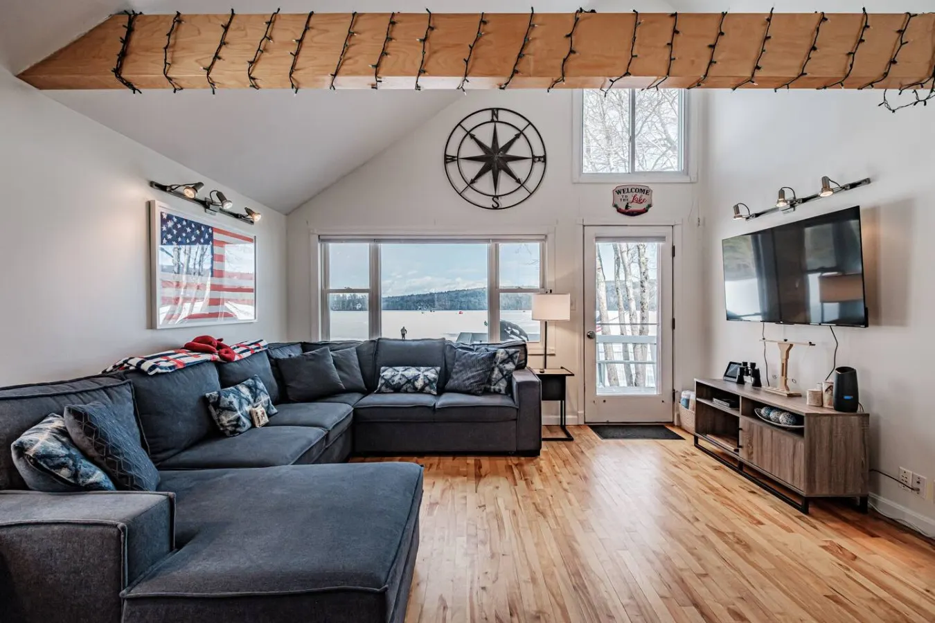 Water's Edge- A family-friendly beachfront stay 6