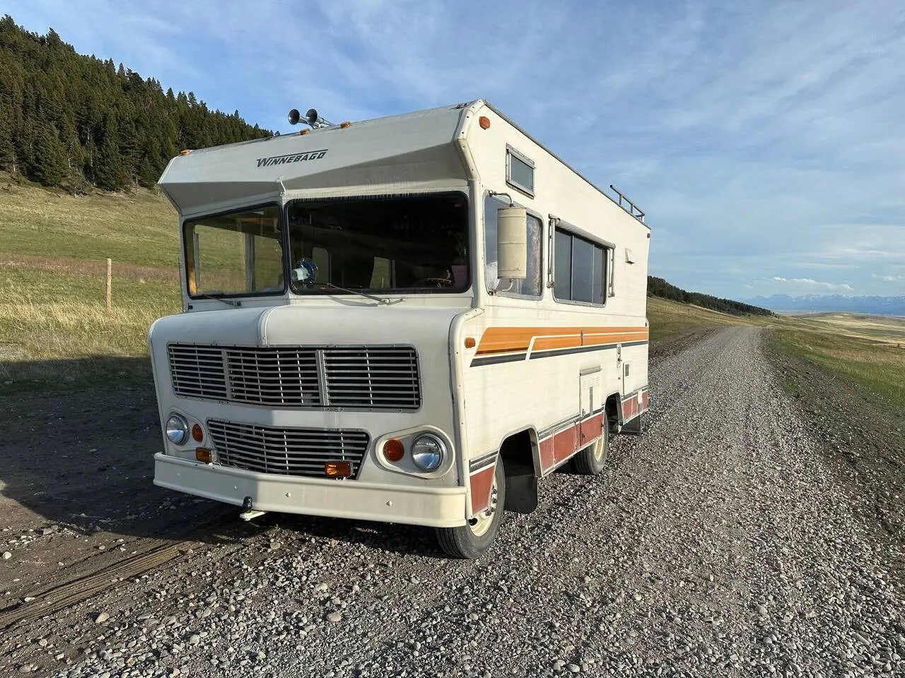 Adventure on the Range – Goldie the 1975 Winnebago