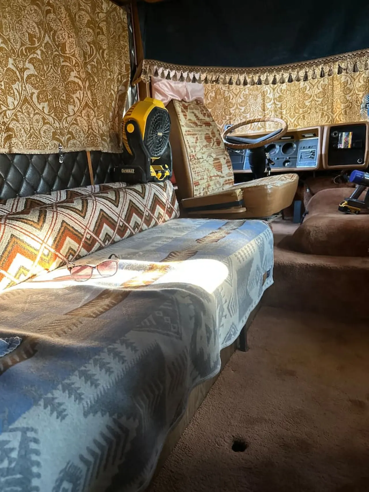 Adventure on the Range – Goldie the 1975 Winnebago 9