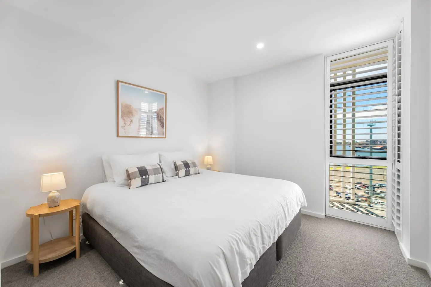 Stella Harbour Views, Parking & Walkable 8