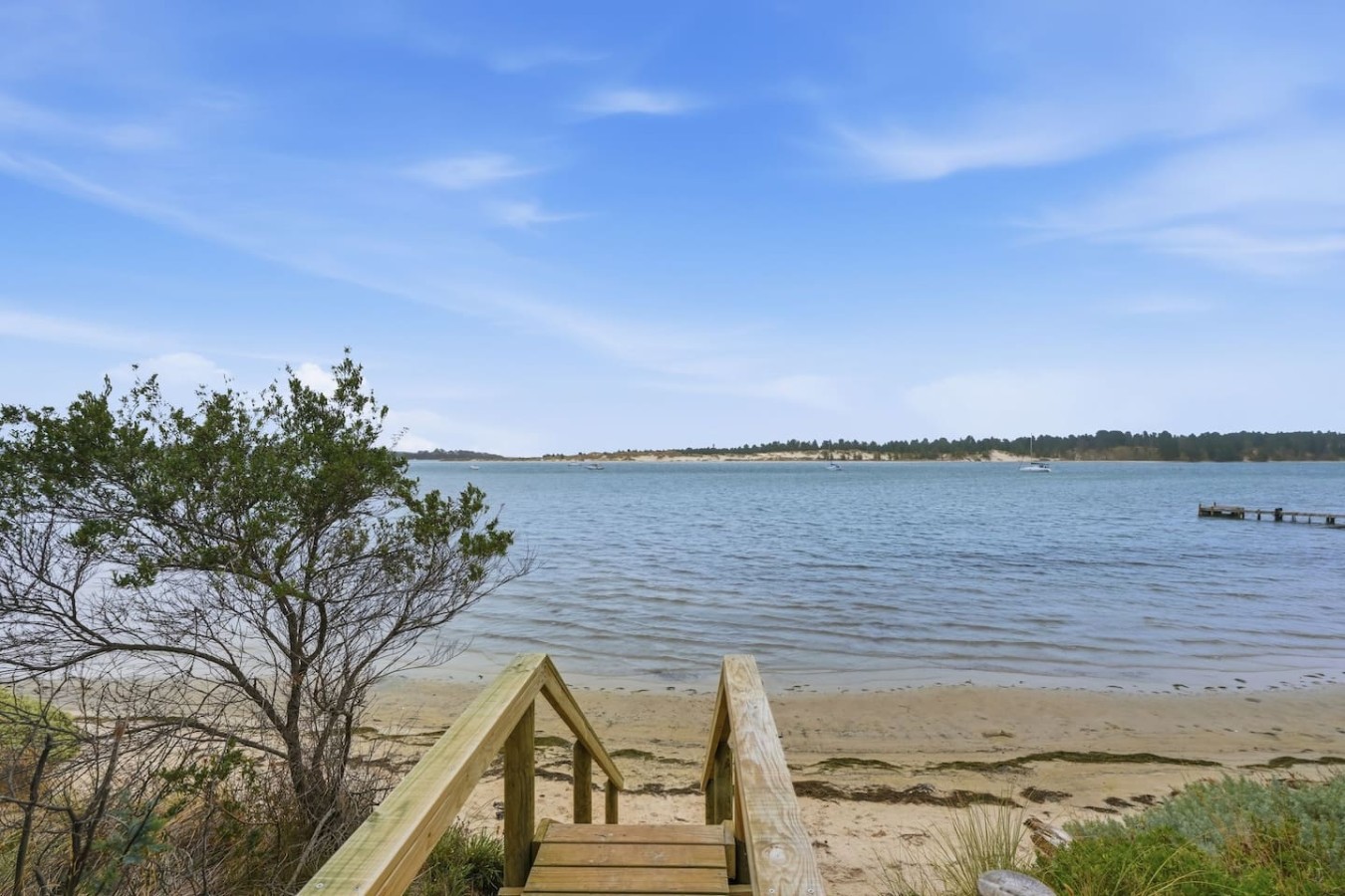 Seagrass Coastal Retreat with direct beach access 6