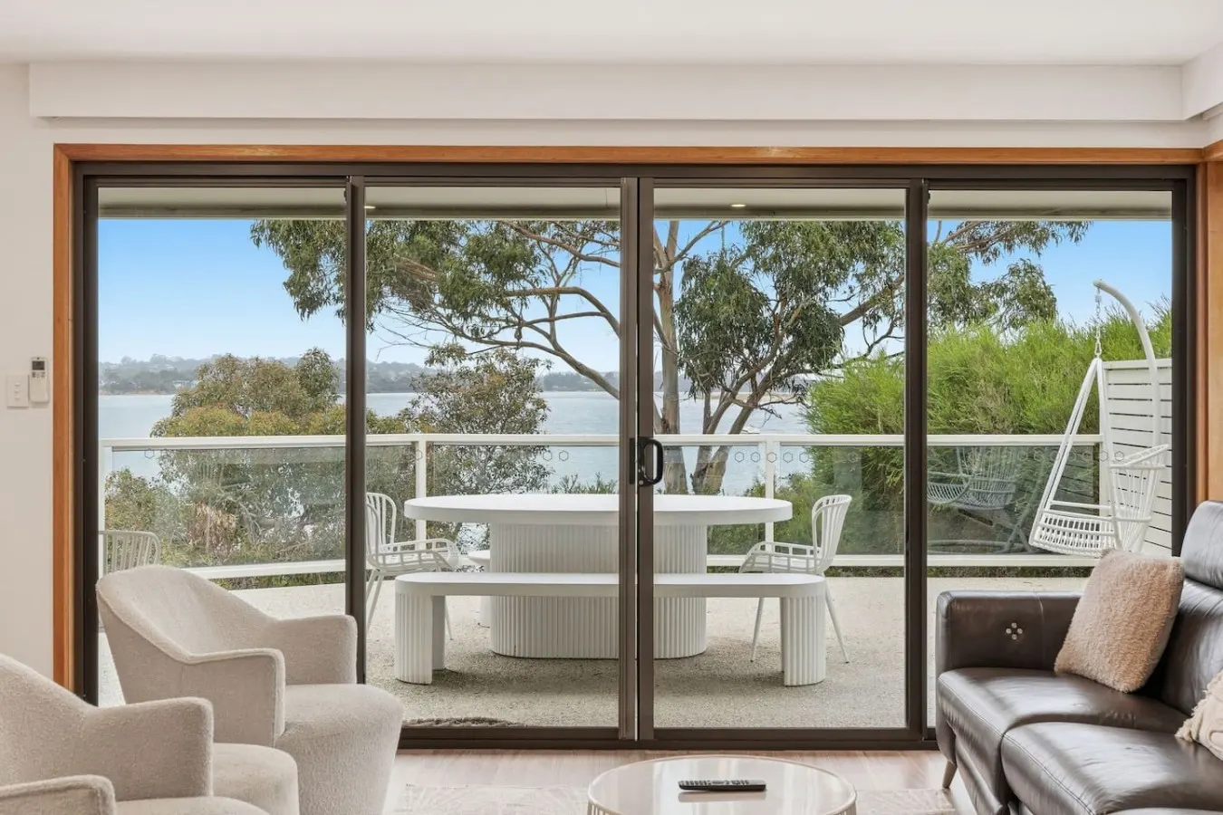 Seagrass Coastal Retreat with direct beach access 8