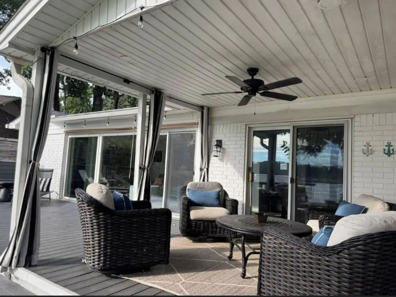 The Lake House at Sunset Bay 3