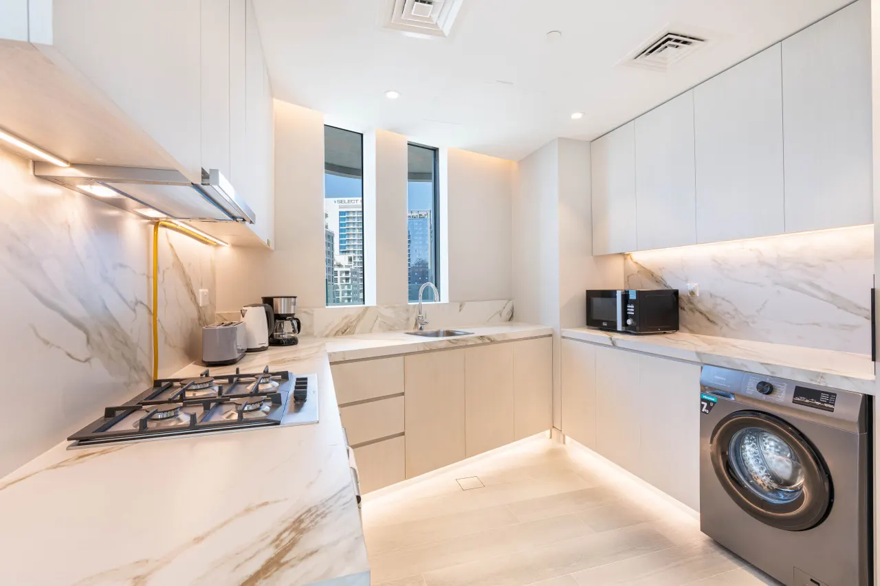 Central Luxe Marina Home with Roof Top Pool 13