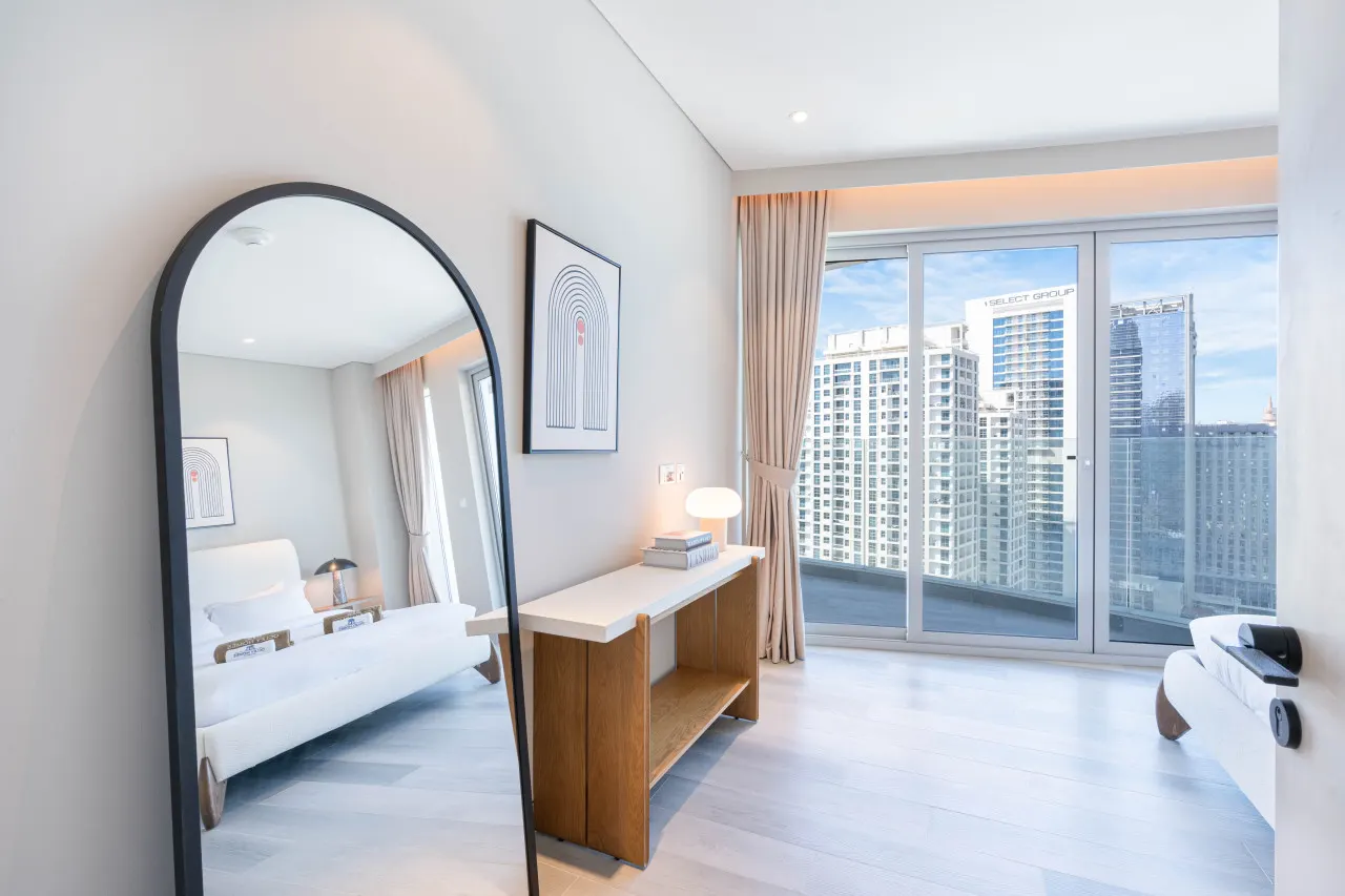 Central Luxe Marina Home with Roof Top Pool 17