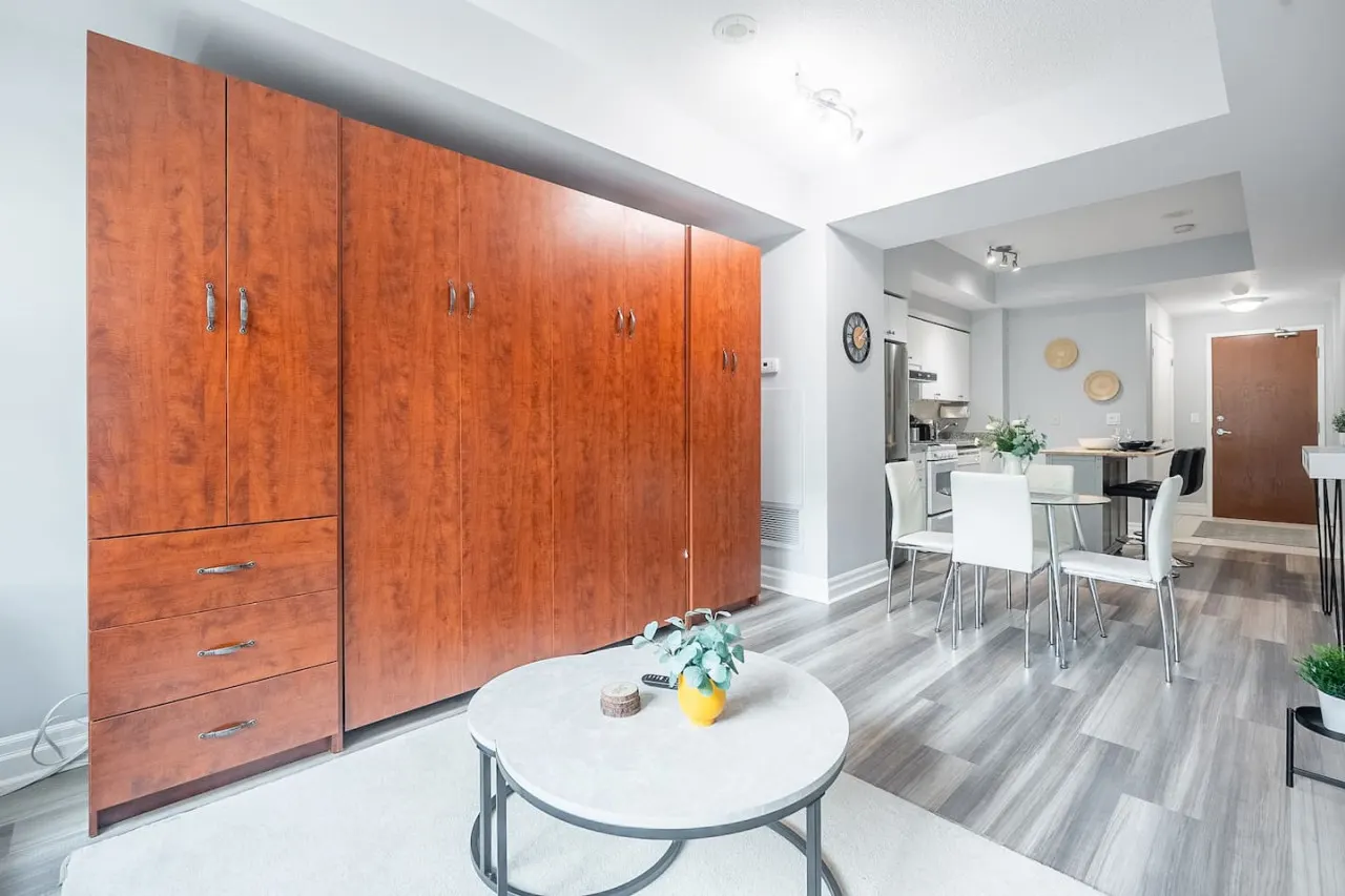 Bright Studio Condo Near Waterfront Parking 16