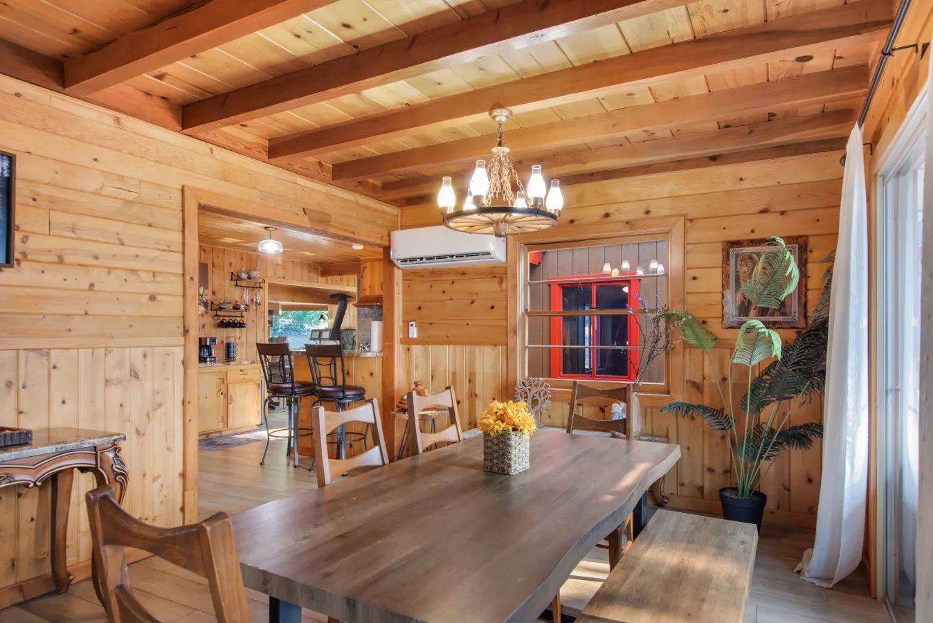 Idyllwild Retreat - Fire Pit, Views, Game Room 15