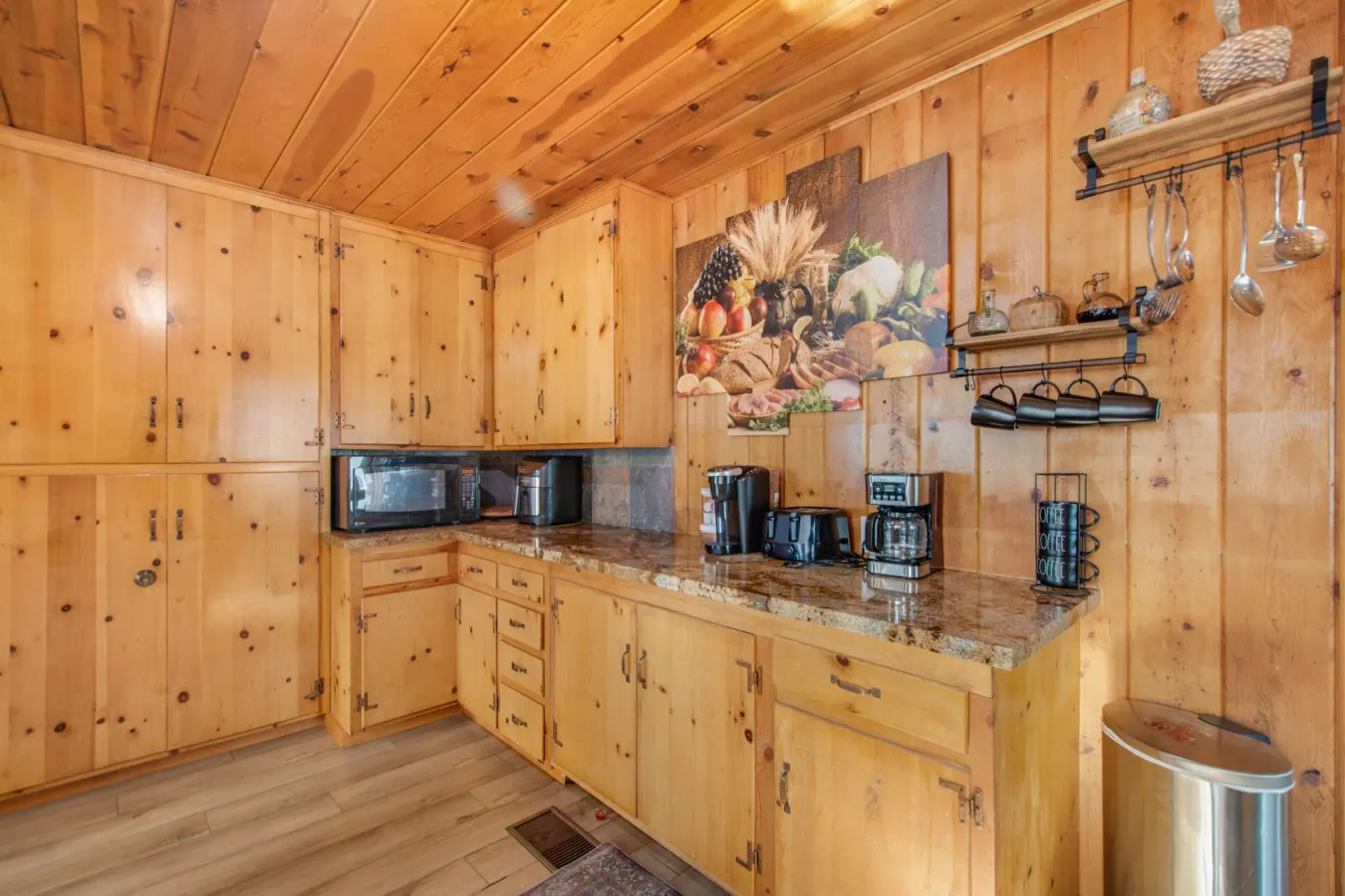 Idyllwild Retreat - Fire Pit, Views, Game Room 18