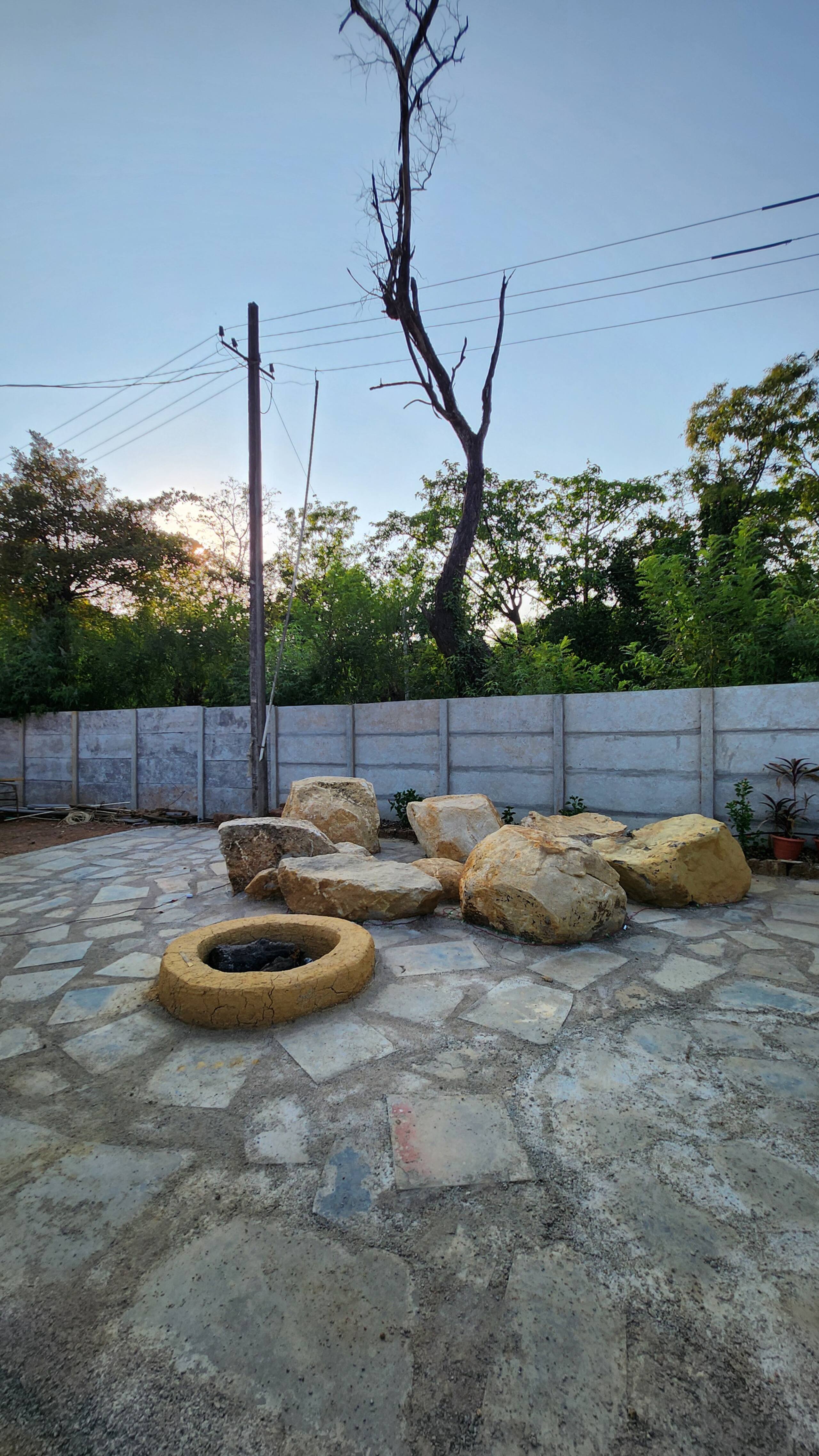 Unique farmhouse. 39 mins from Honnavar. 28