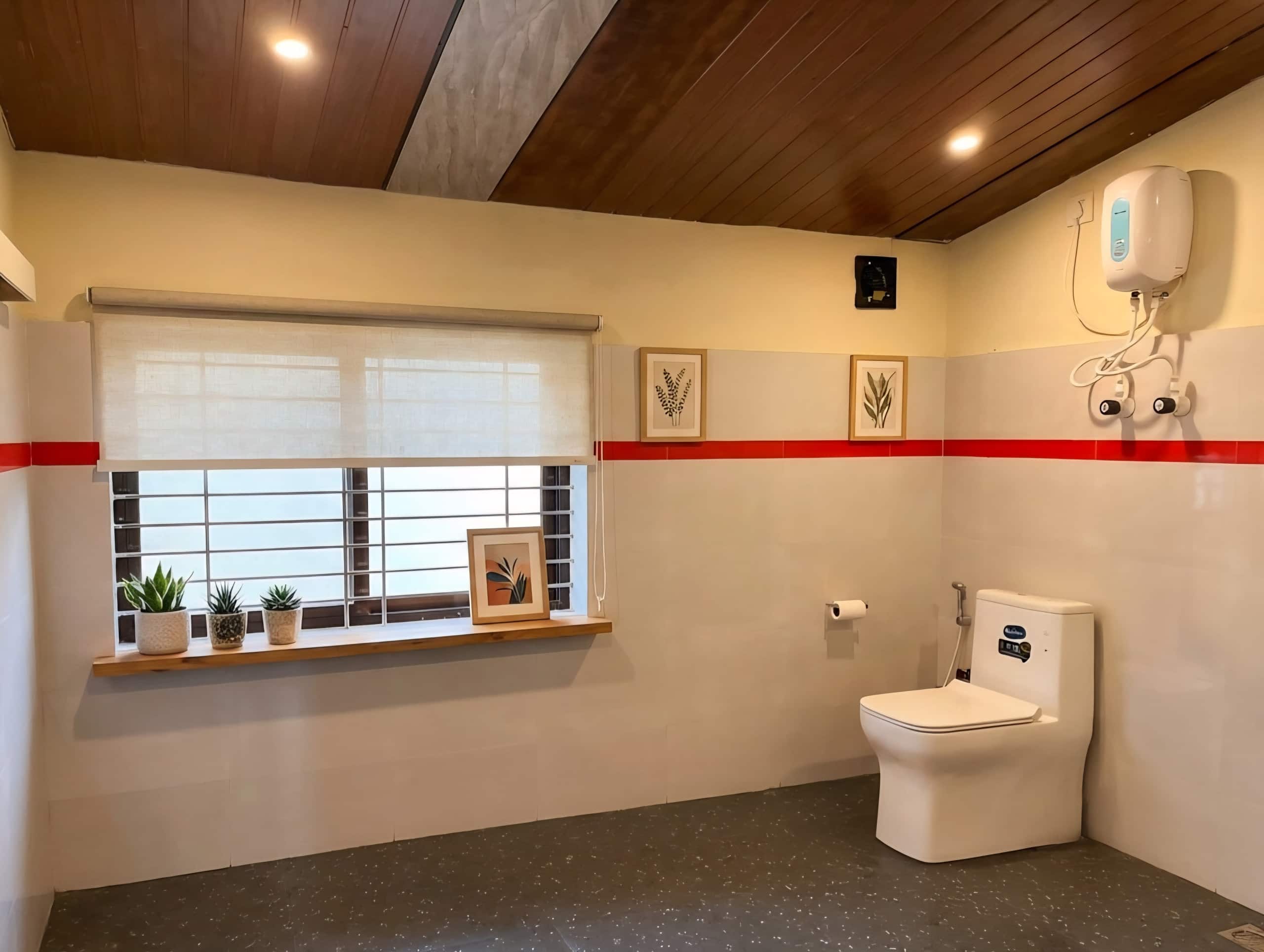 Unique farmhouse. 39 mins from Honnavar. 13
