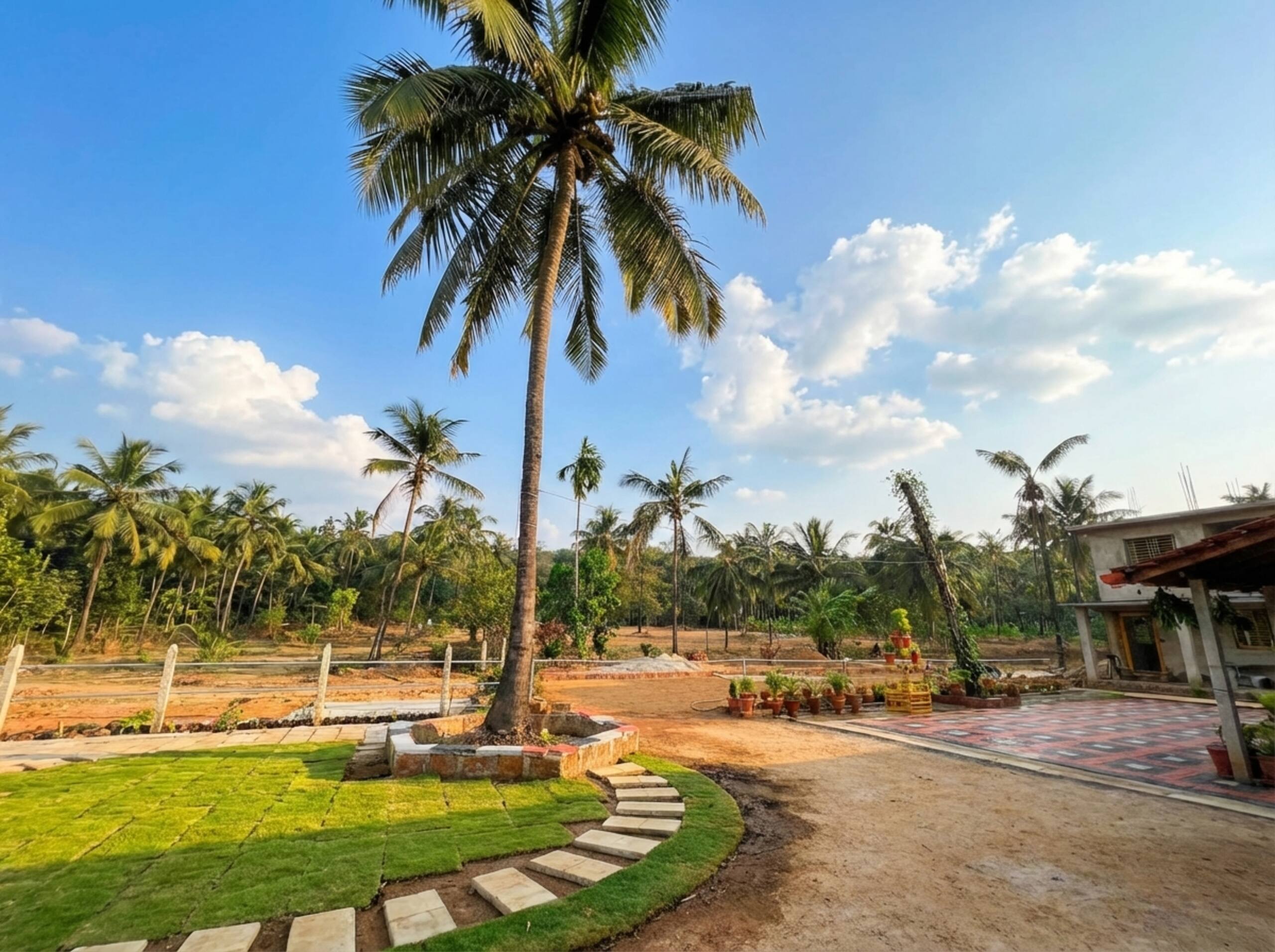 Unique farmhouse. 39 mins from Honnavar. 14