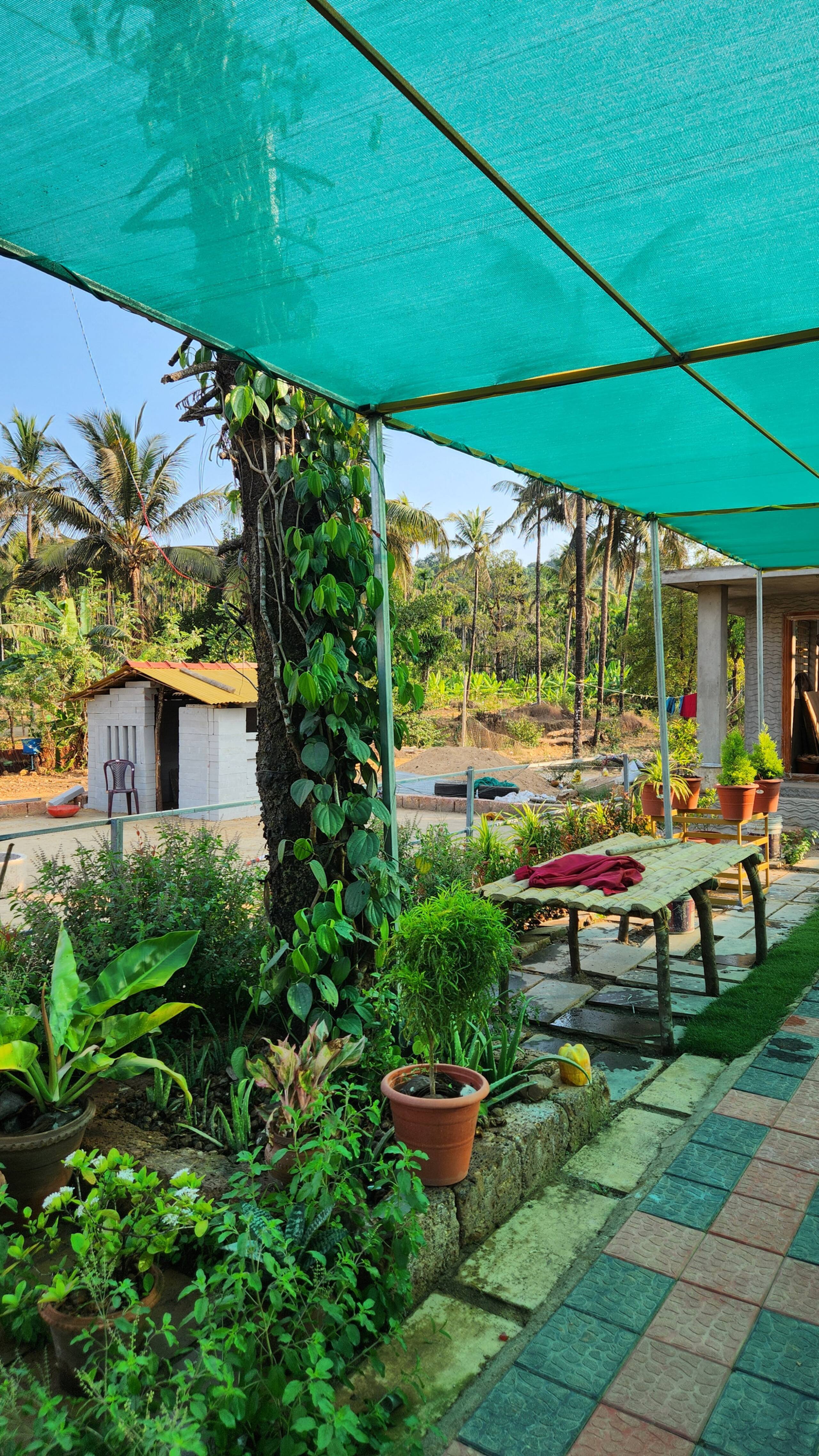 Unique farmhouse. 39 mins from Honnavar. 33