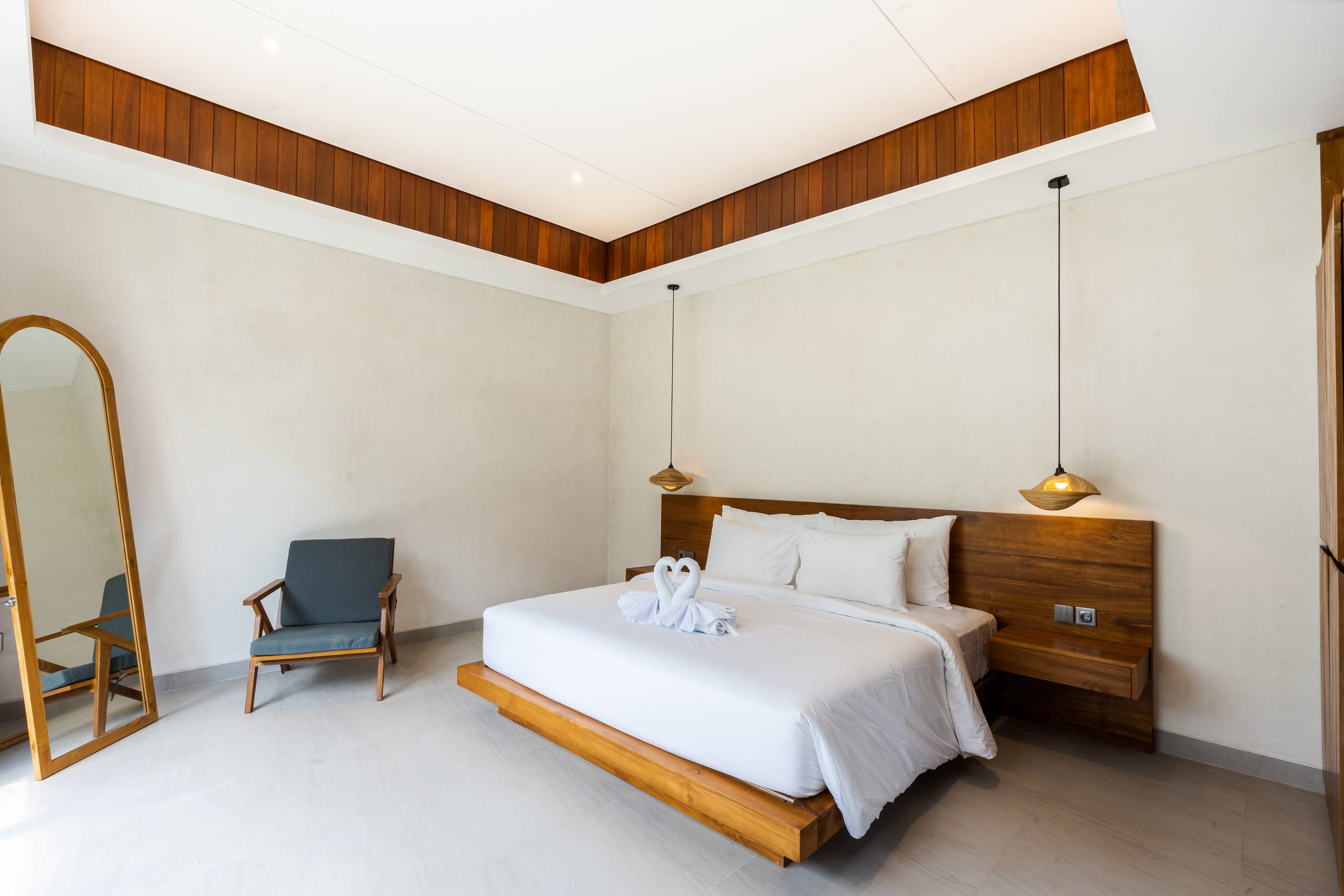 J4 Villas Sanur 1BR Closed LivingRoom GardenView 6