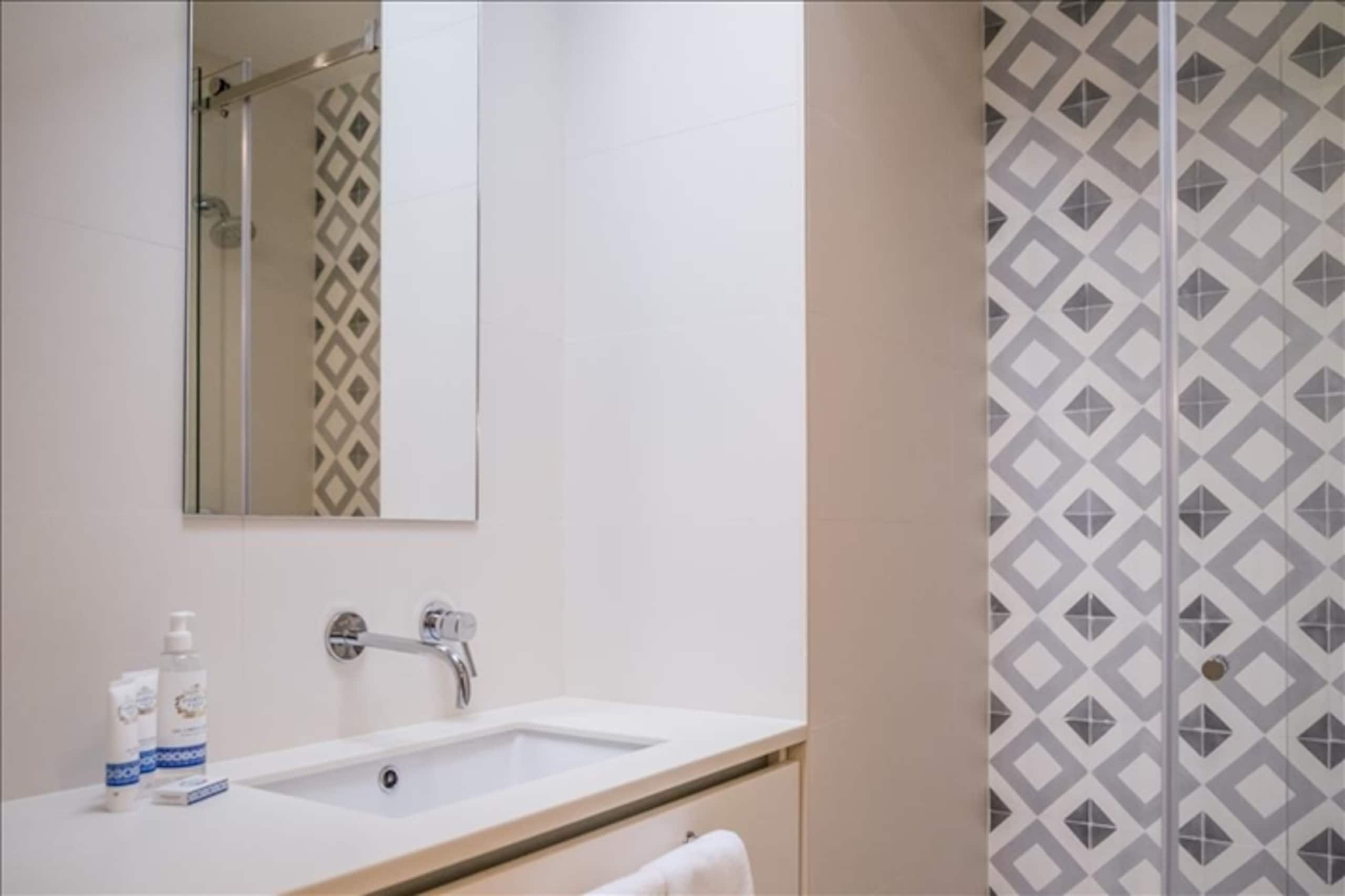 Eighteen21 Houses - Room Novo in Quinta Velha 4