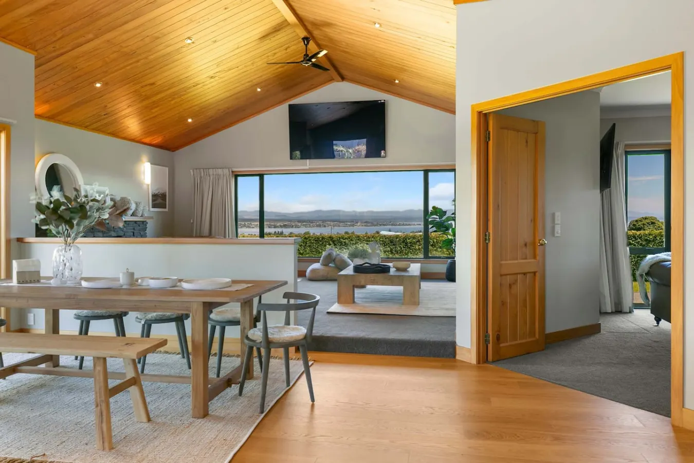 Watene Lodge - Spacious 5 Star Home with Pool 5