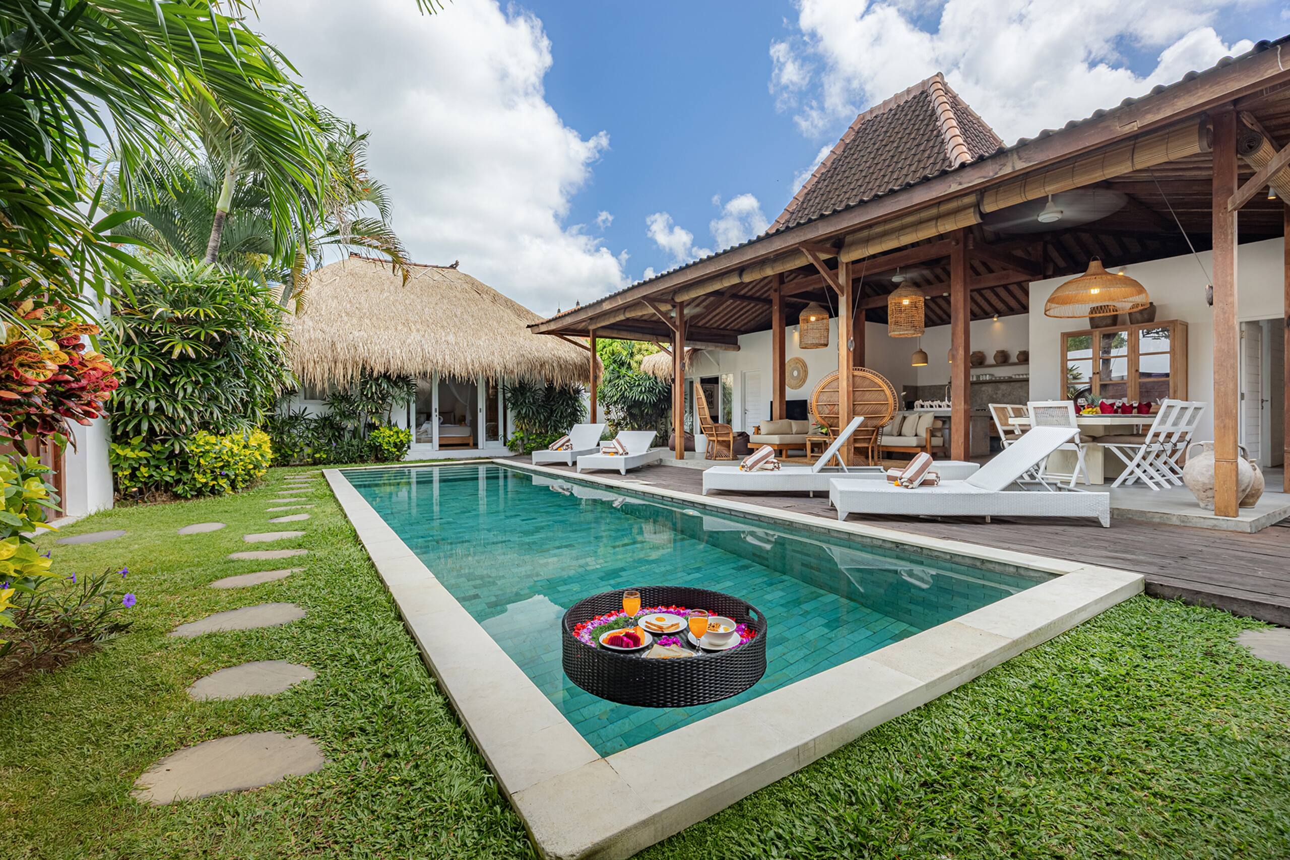 Central Seminyak Oberoi - 800 m to Beach/Kudeta 40
