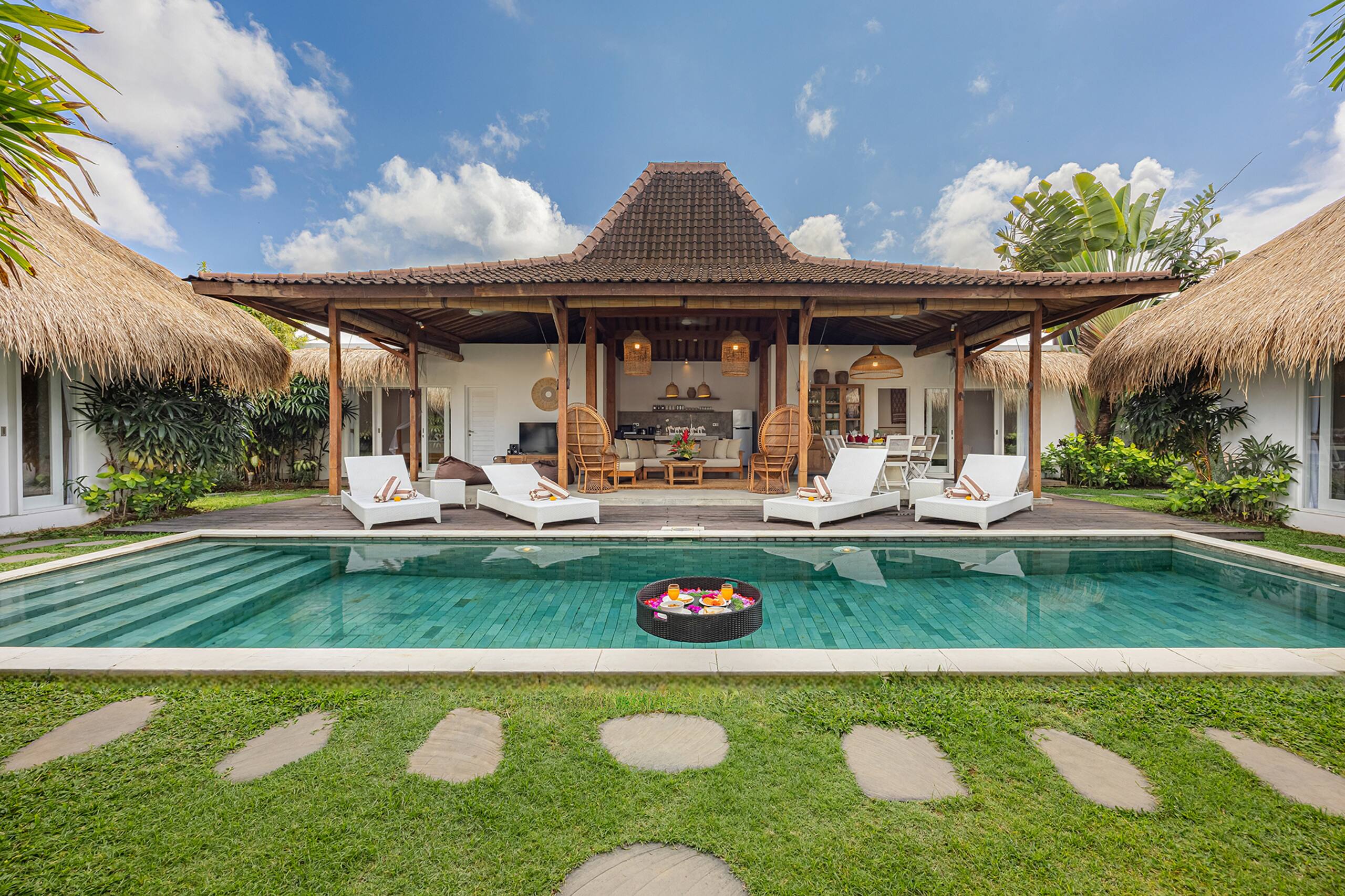 Central Seminyak Oberoi - 800 m to Beach/Kudeta — photo 2