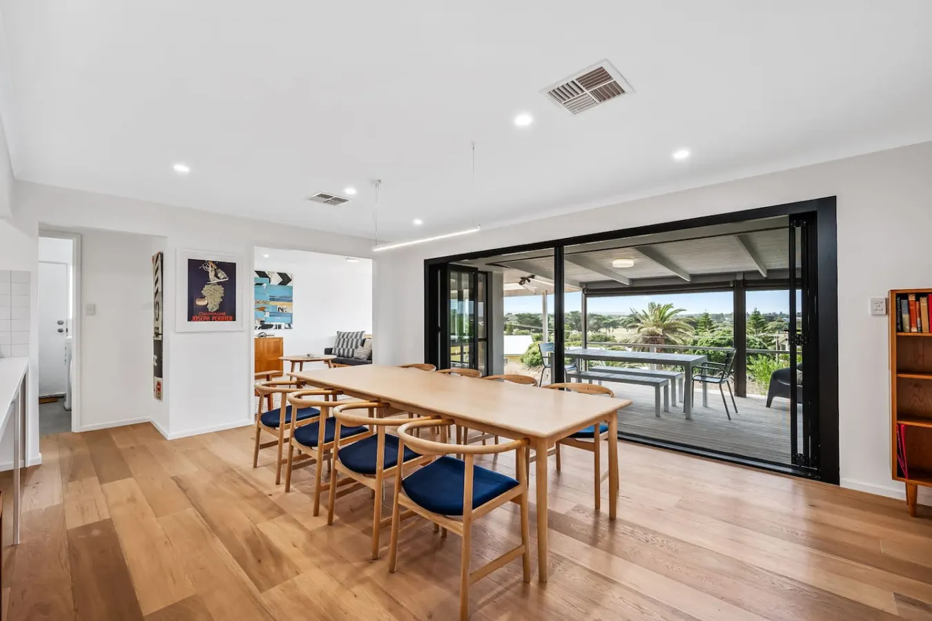 Coastal Retreat—Treetop Outlooks by Goolwa Beach — photo 4