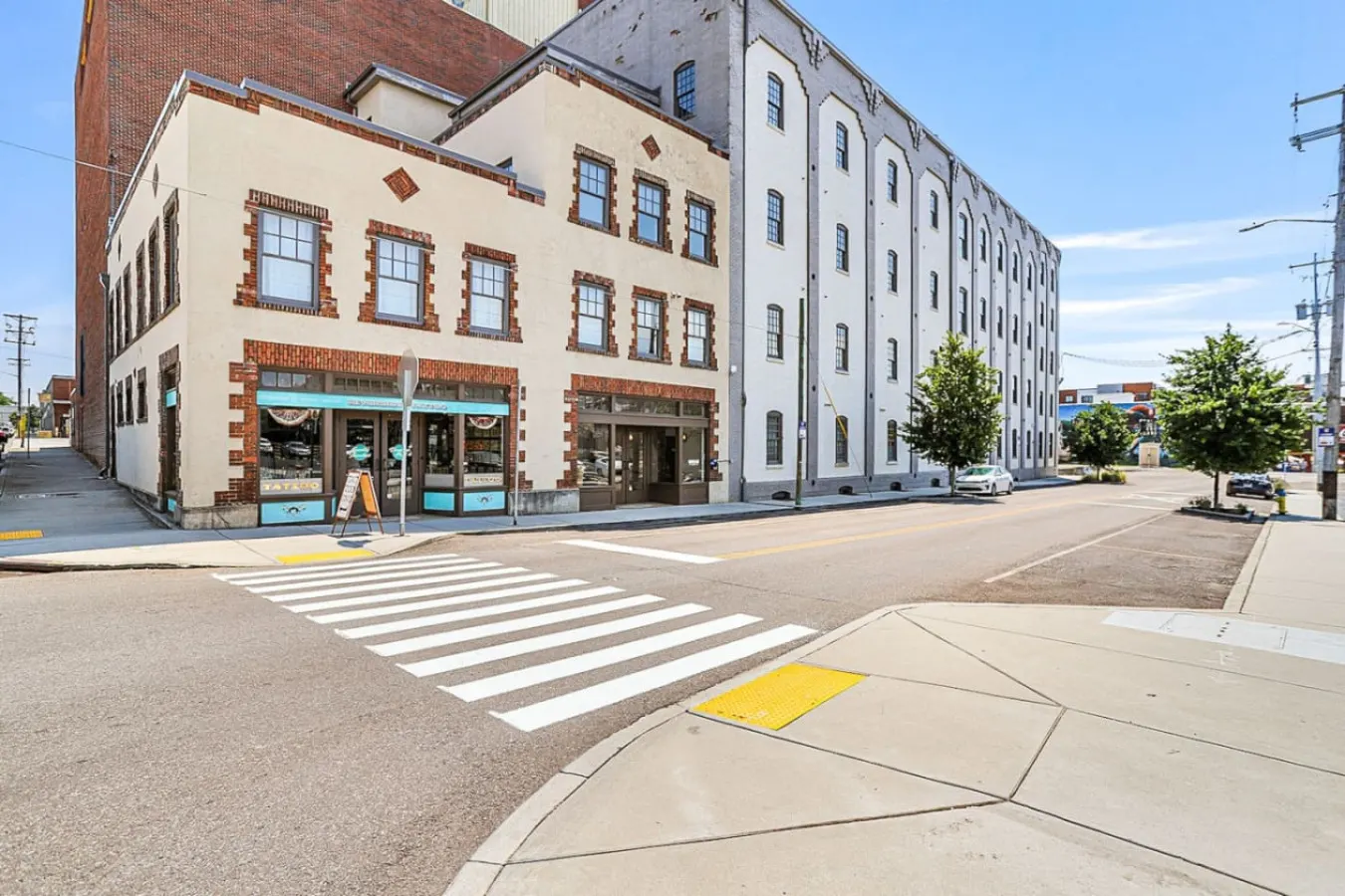 White Lily Leisure ~ Walk to Downtown & Old City 18