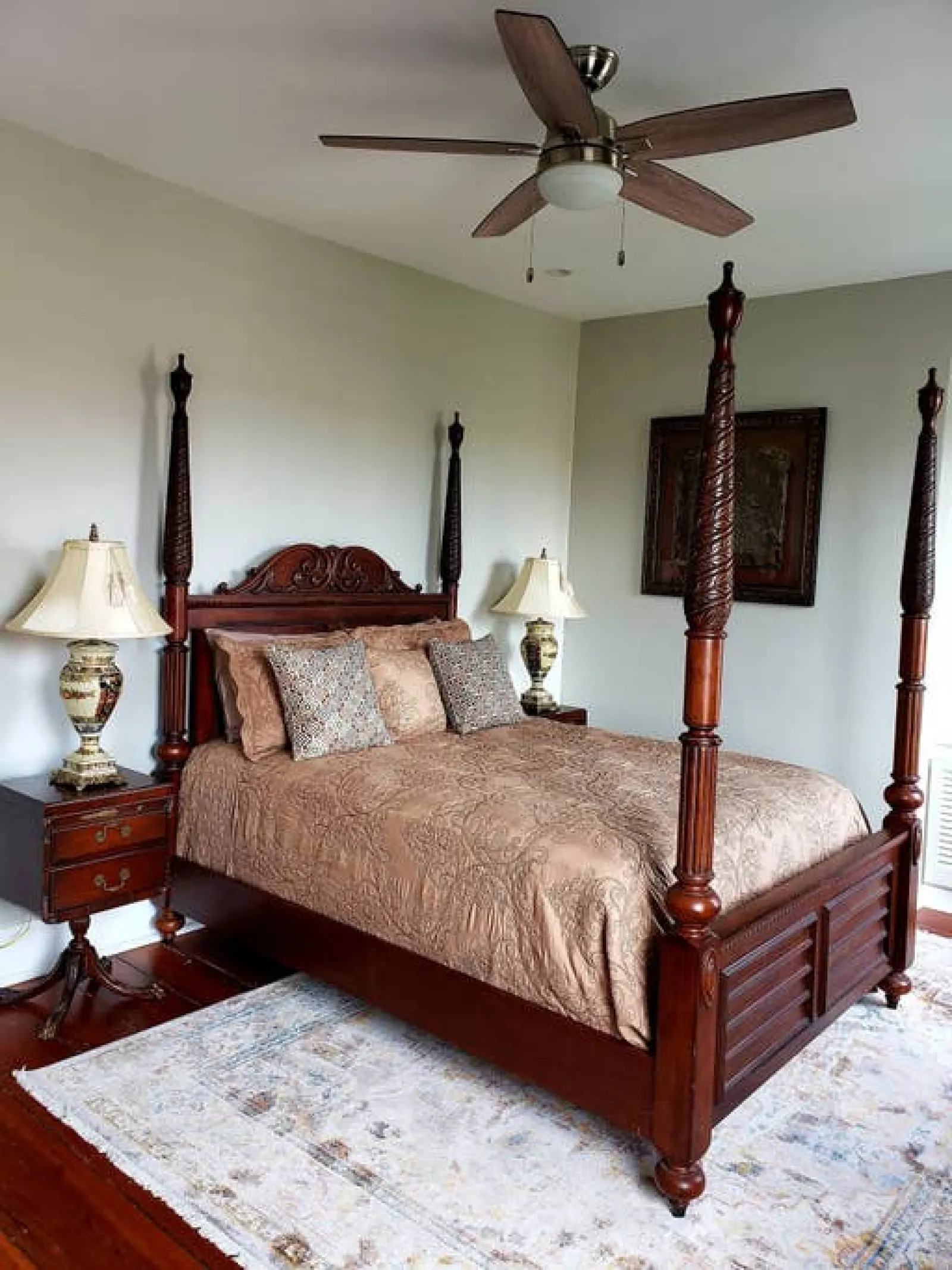 236 Oglethorpe st B Newly Renovated 4 bed 3 bath & 2 Parking Spots 15