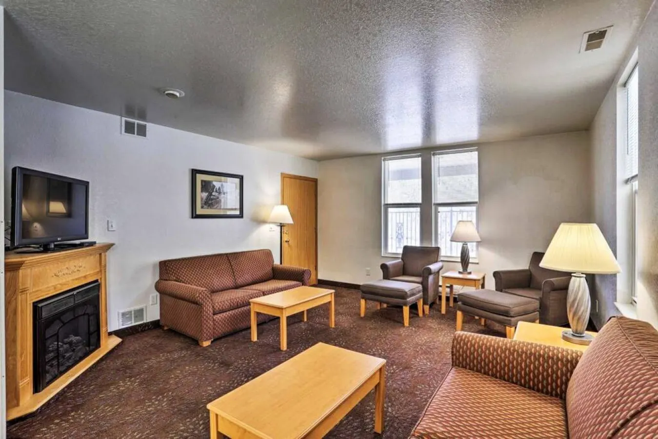 Black Hills Haven | Granite Hollow – Unit 2 · A Vensérra Retreat near Mount Rushmore