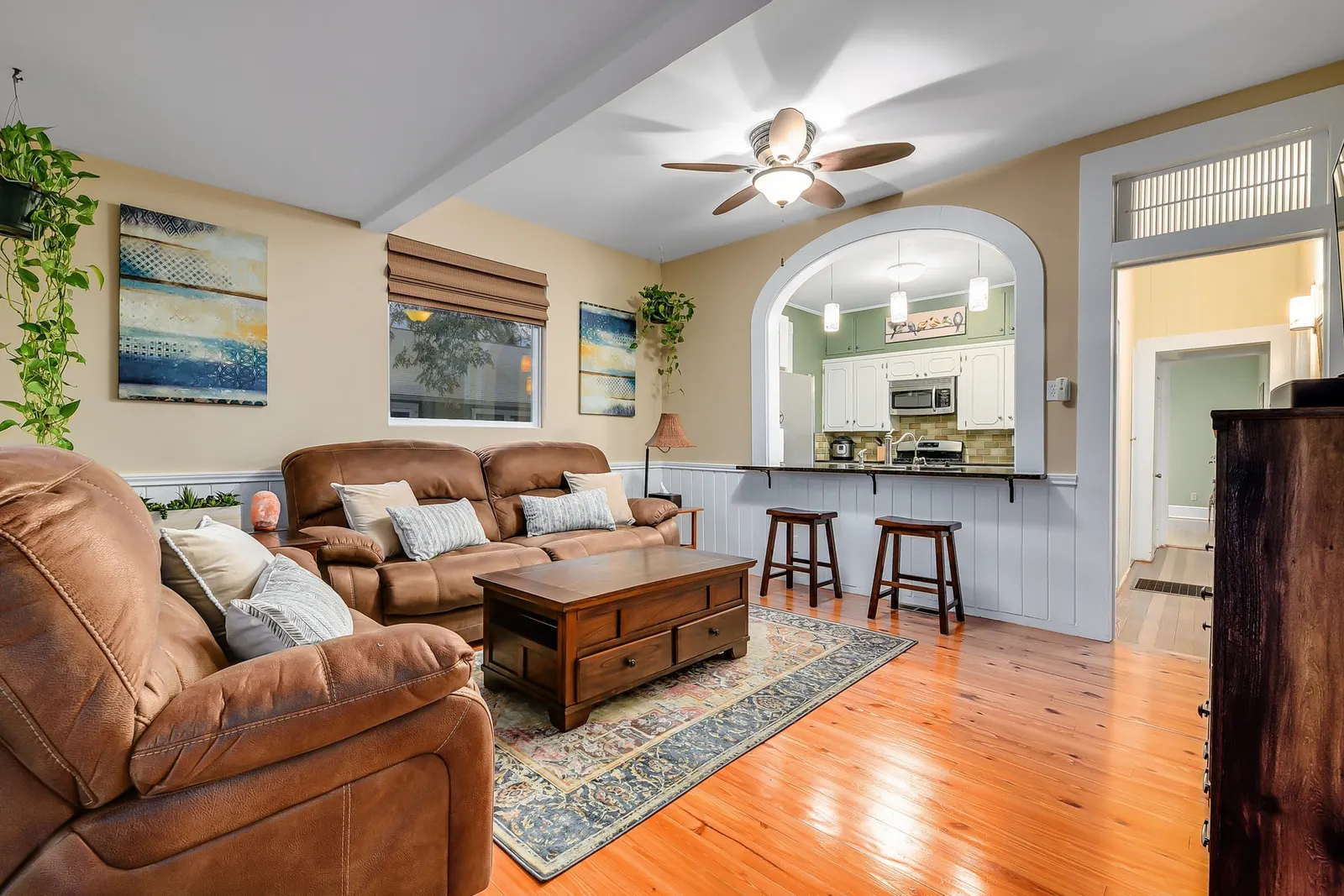 Austin Oasis With Pool Close to UT and Downtown 2