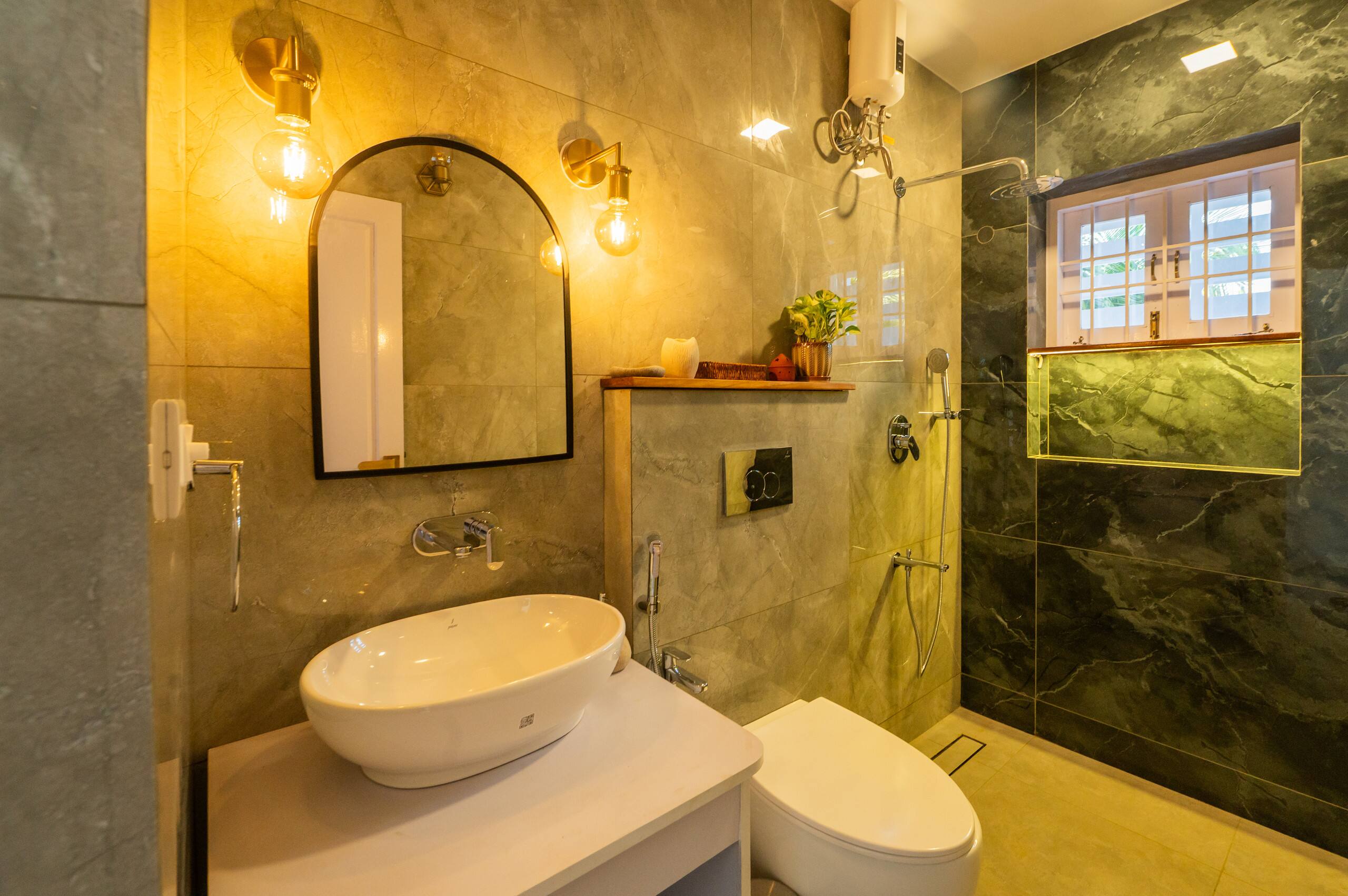 Casa De Alegria Goa / Bloom 32