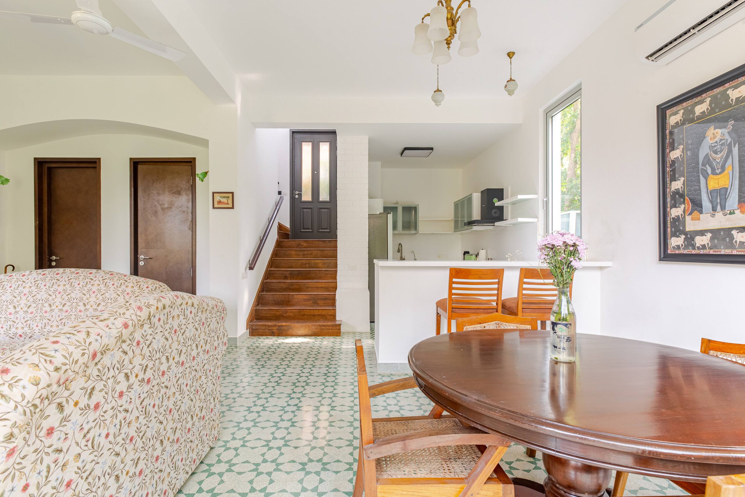 Artist's villa, private pool & garden, forest view 12