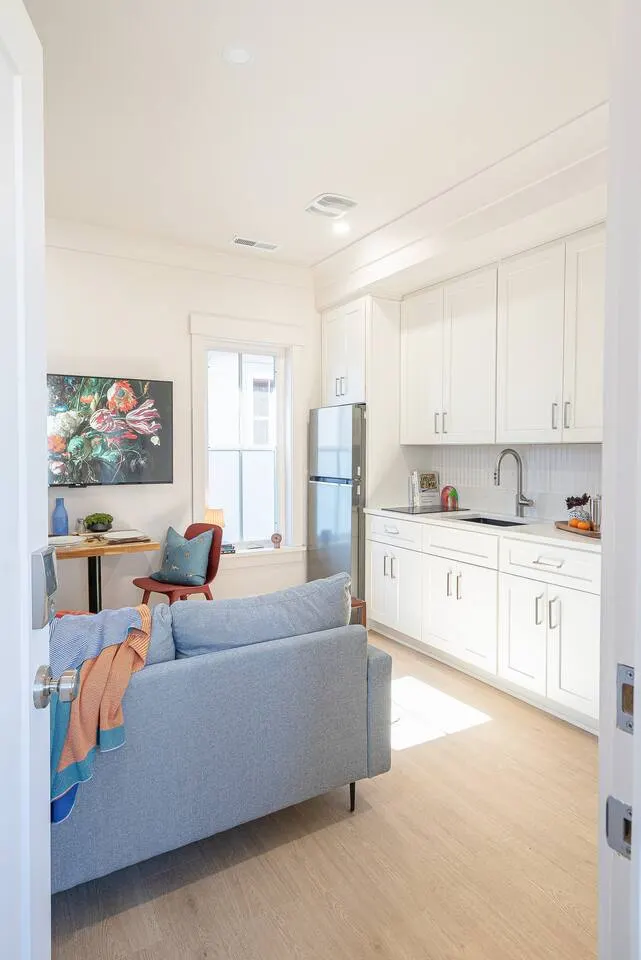 DelightfulDesign~WalkToEats&Drinks~PvtBalcony~Pets - Double Room 14