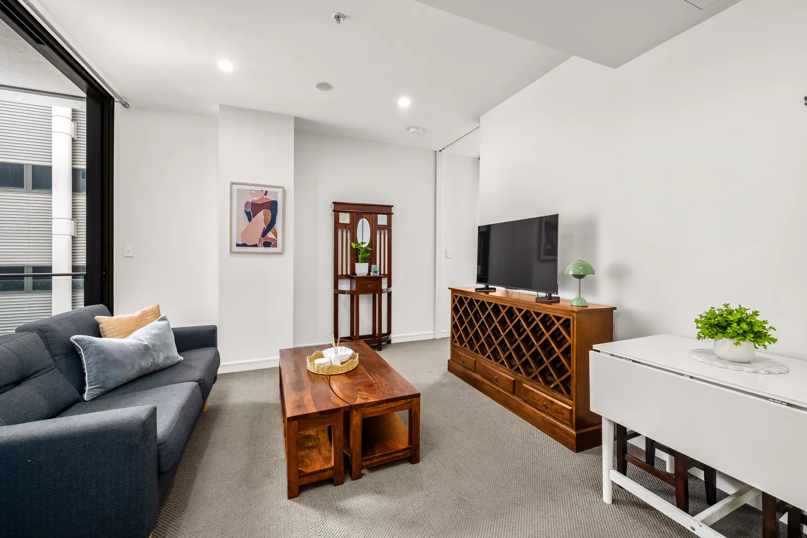 City Snug on Newcastle Beach - Parking Options 18