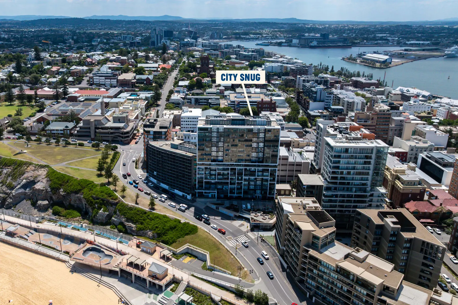 City Snug on Newcastle Beach - Parking Options 20