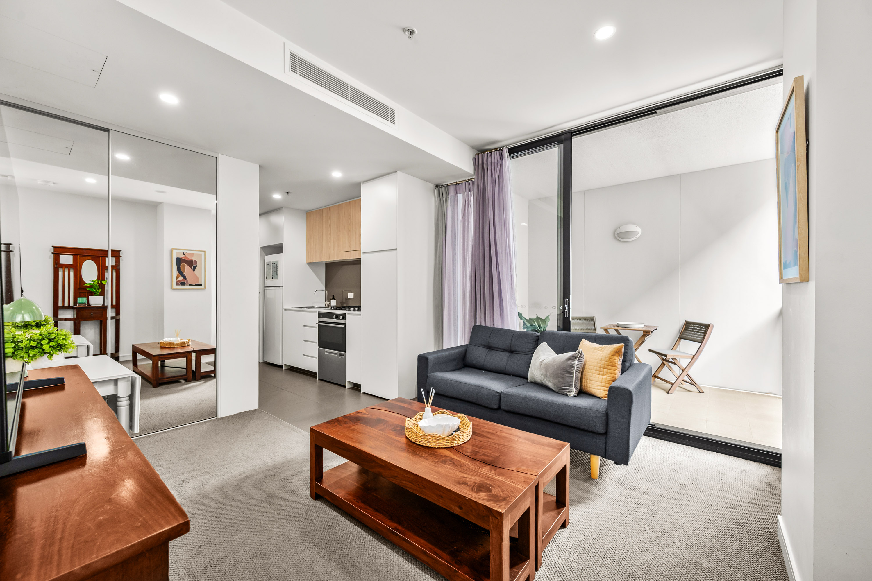 City Snug on Newcastle Beach - Parking Options 3