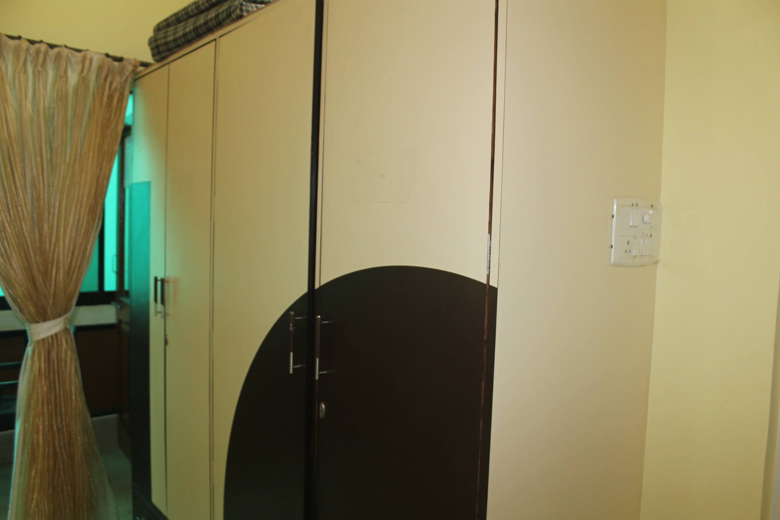 STONE THROW FROM BEACH COMFORT HOME STAY 19