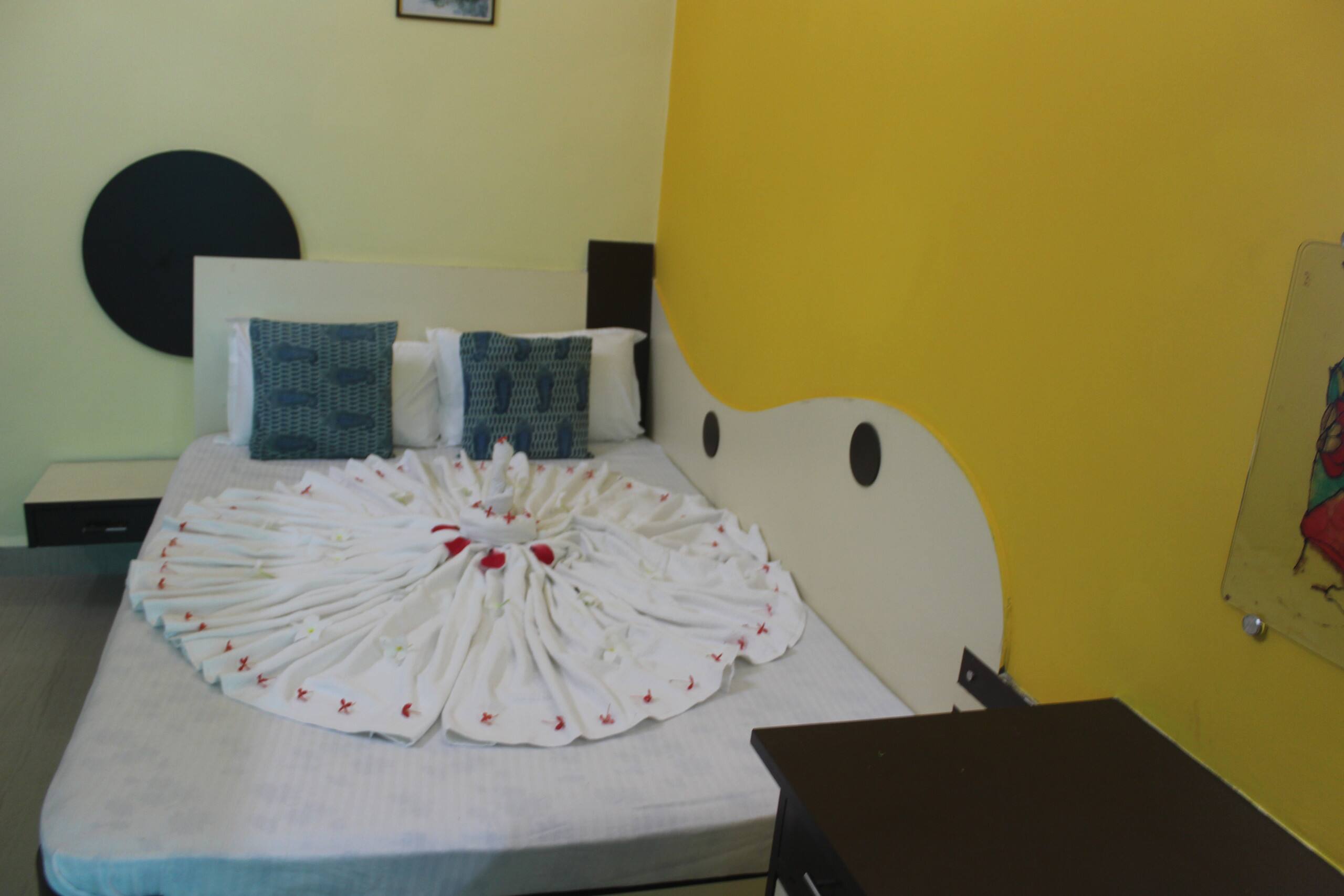STONE THROW FROM BEACH COMFORT HOME STAY 22