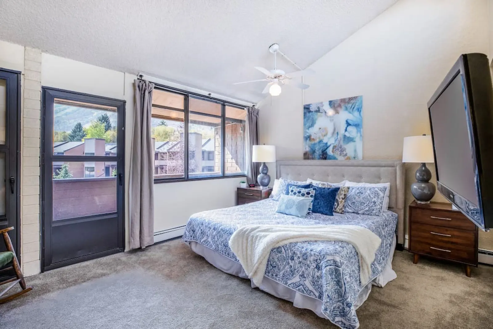 Perfect Condo in Heart of PC, with Pool & Hot Tub! 9