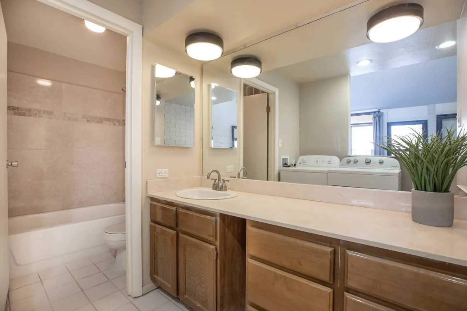 Perfect Condo in Heart of PC, with Pool & Hot Tub! 10
