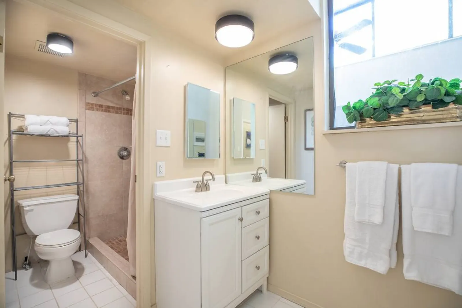 Perfect Condo in Heart of PC, with Pool & Hot Tub! 17